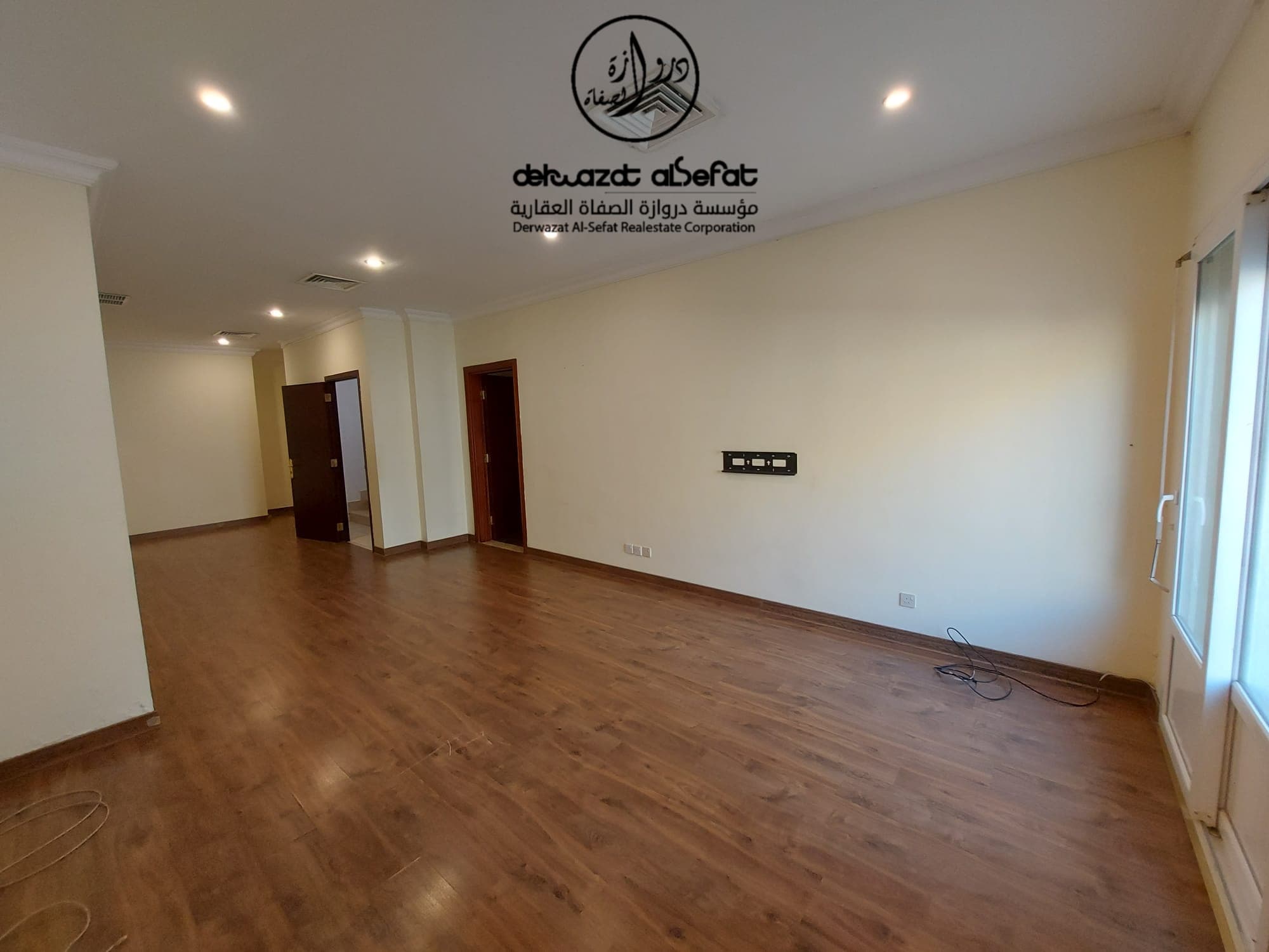 فيلا للايجار في الشهداء قطعه 1