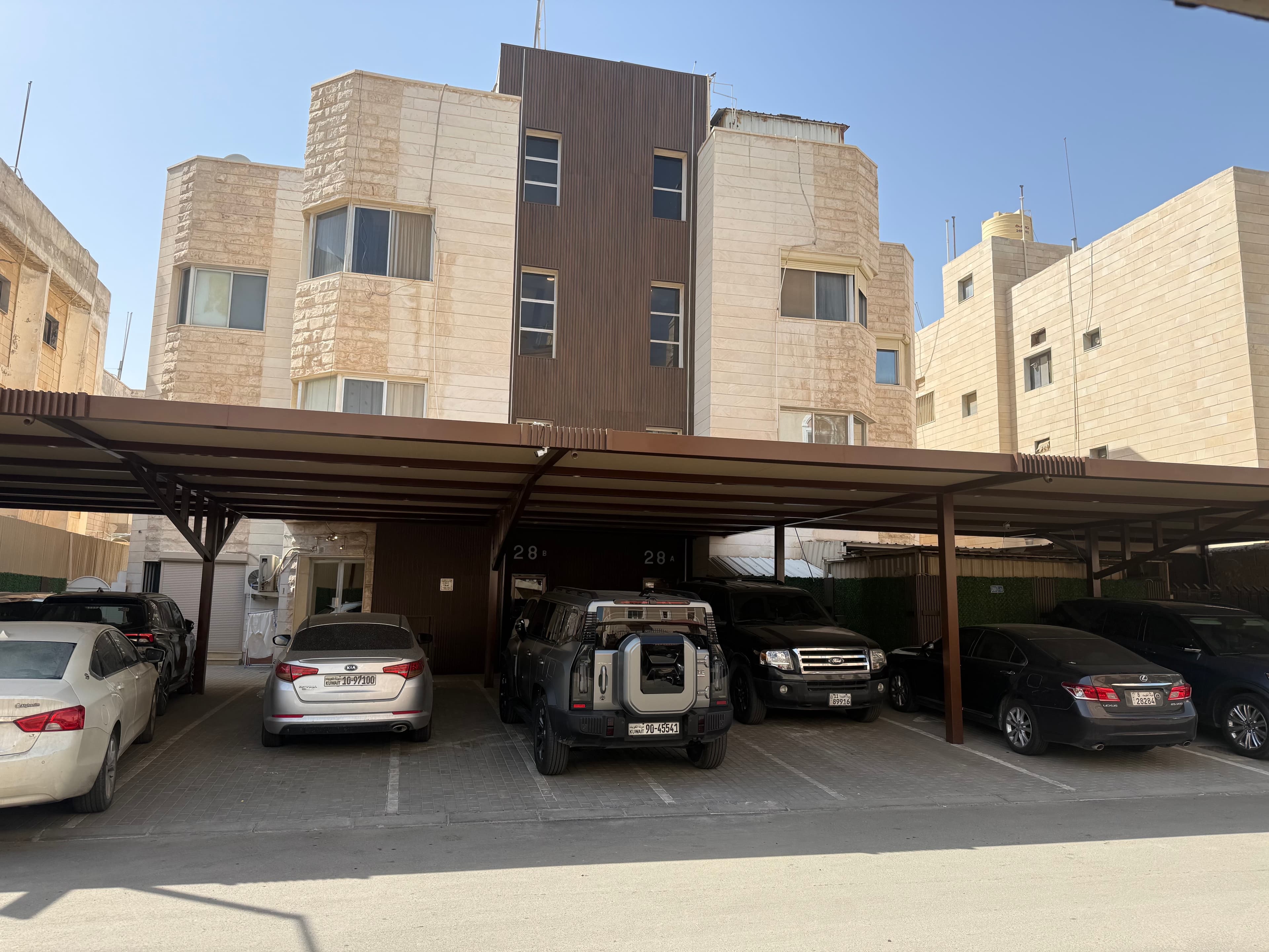 منزل للبيع في سلوى مؤجر