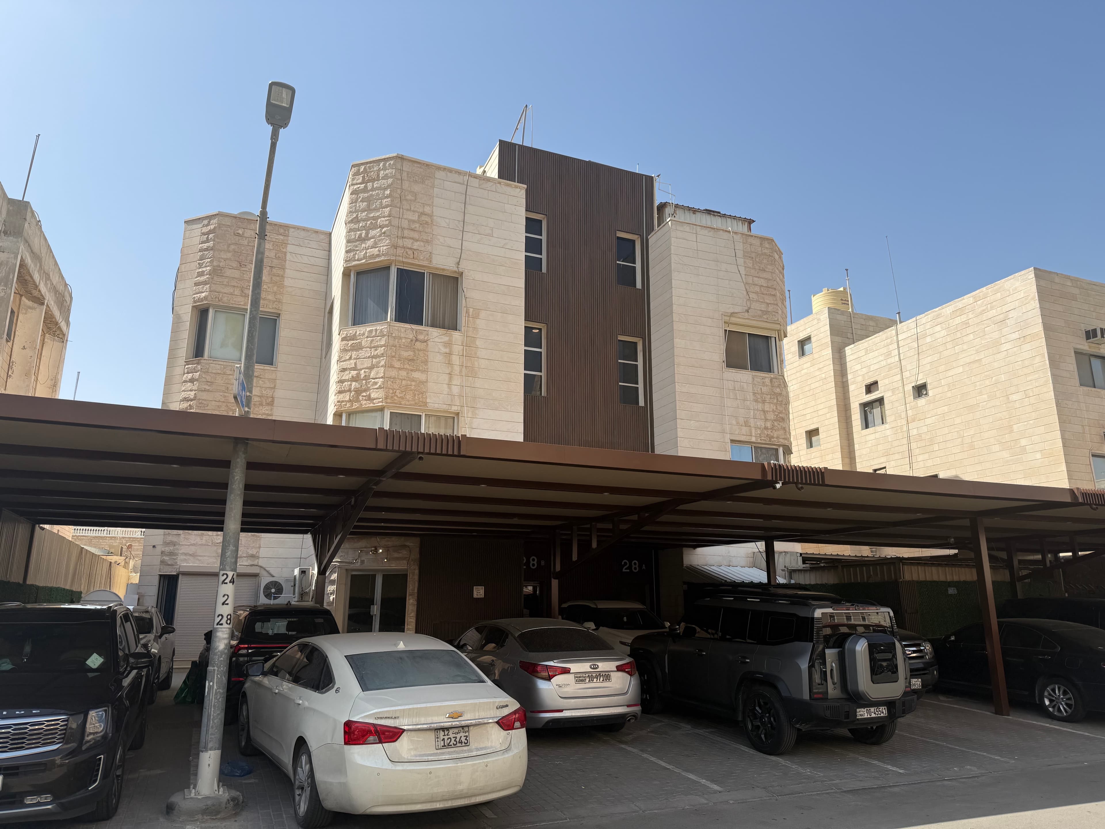 للبيع بيت نظام فلتين مفصولين في سلوى