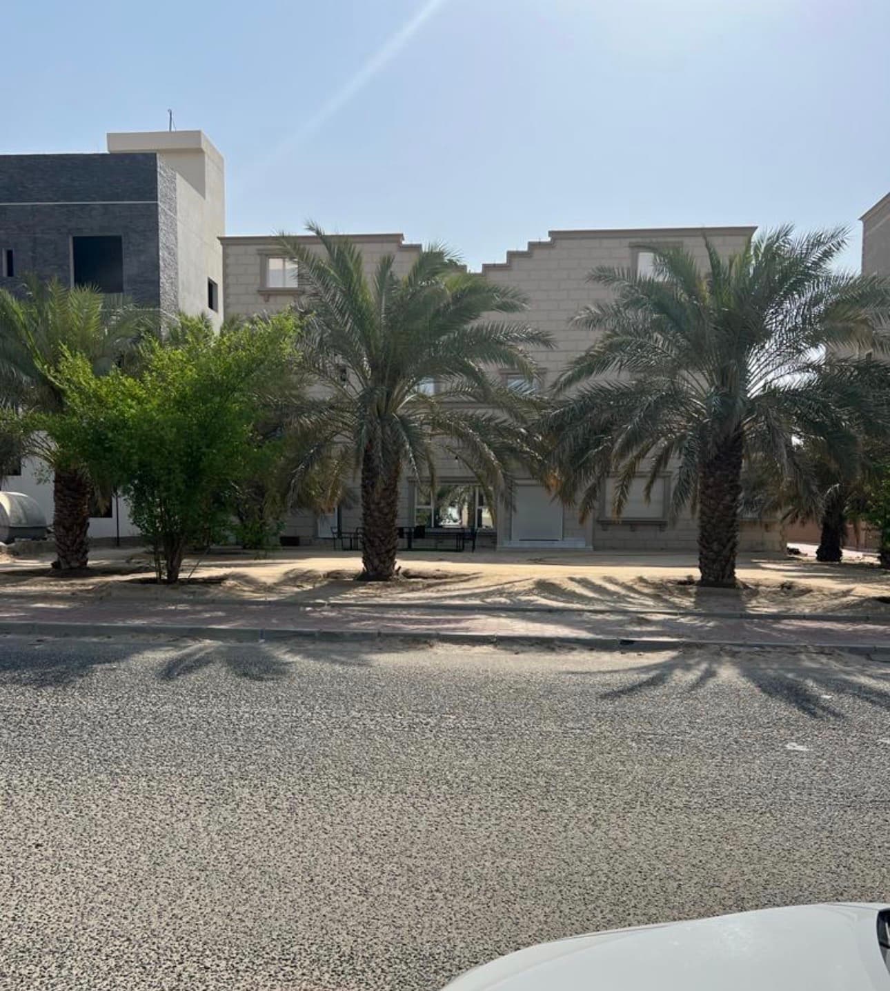 للبيع قسيمة فى منطقة صباح الأحمد