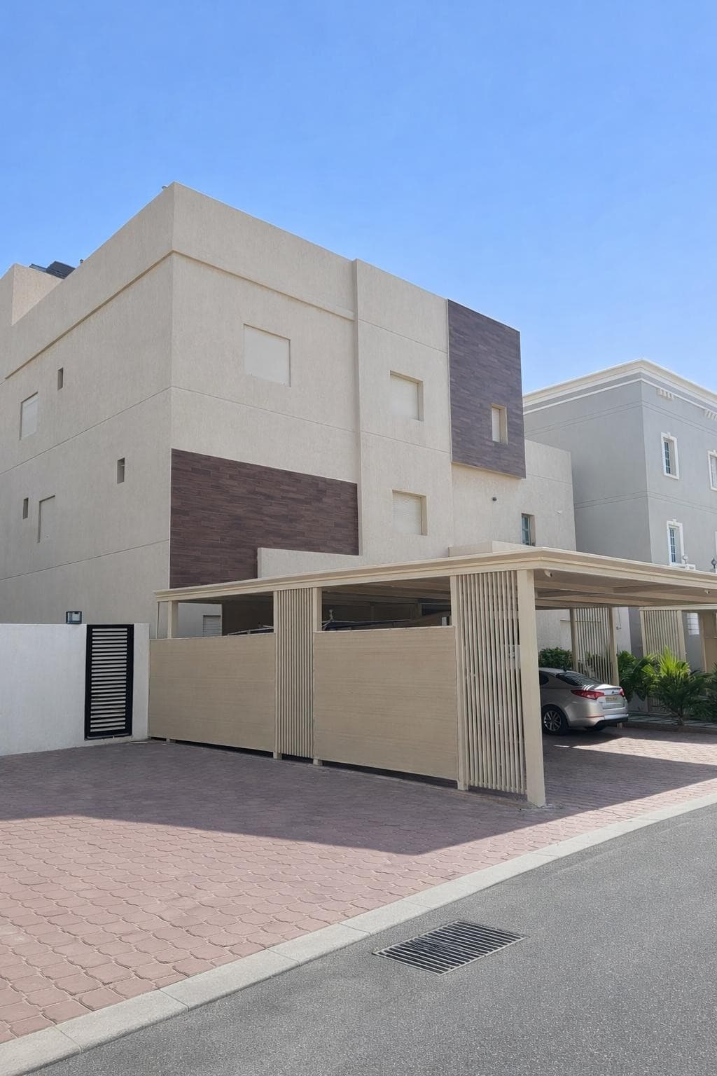 فيلا للبيع في صباح الاحمد السكنيه