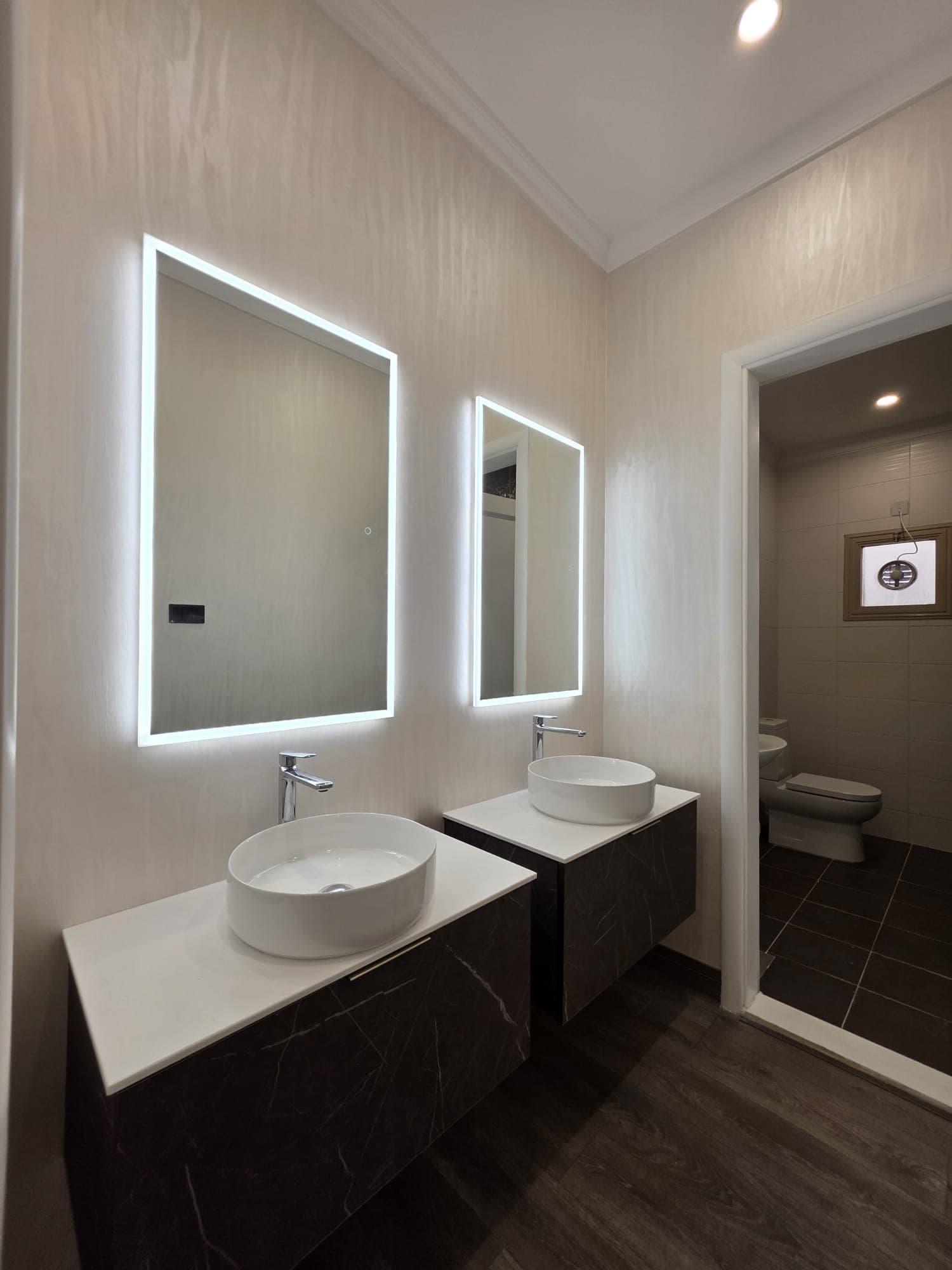 للايجار دور ثاني راقي فى الصديق