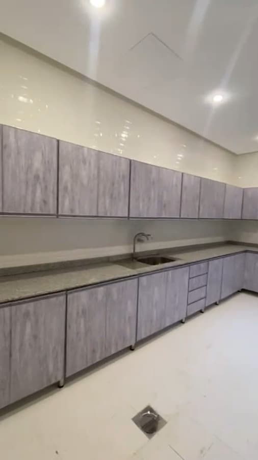 للإيجار شقة أرضية فى السرة