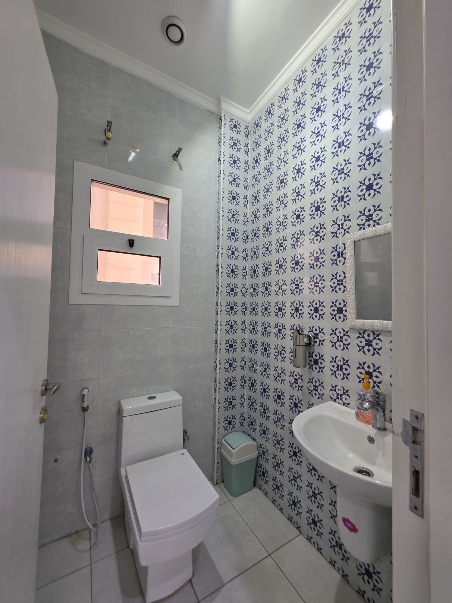 للايجار مكتب فى السالميه