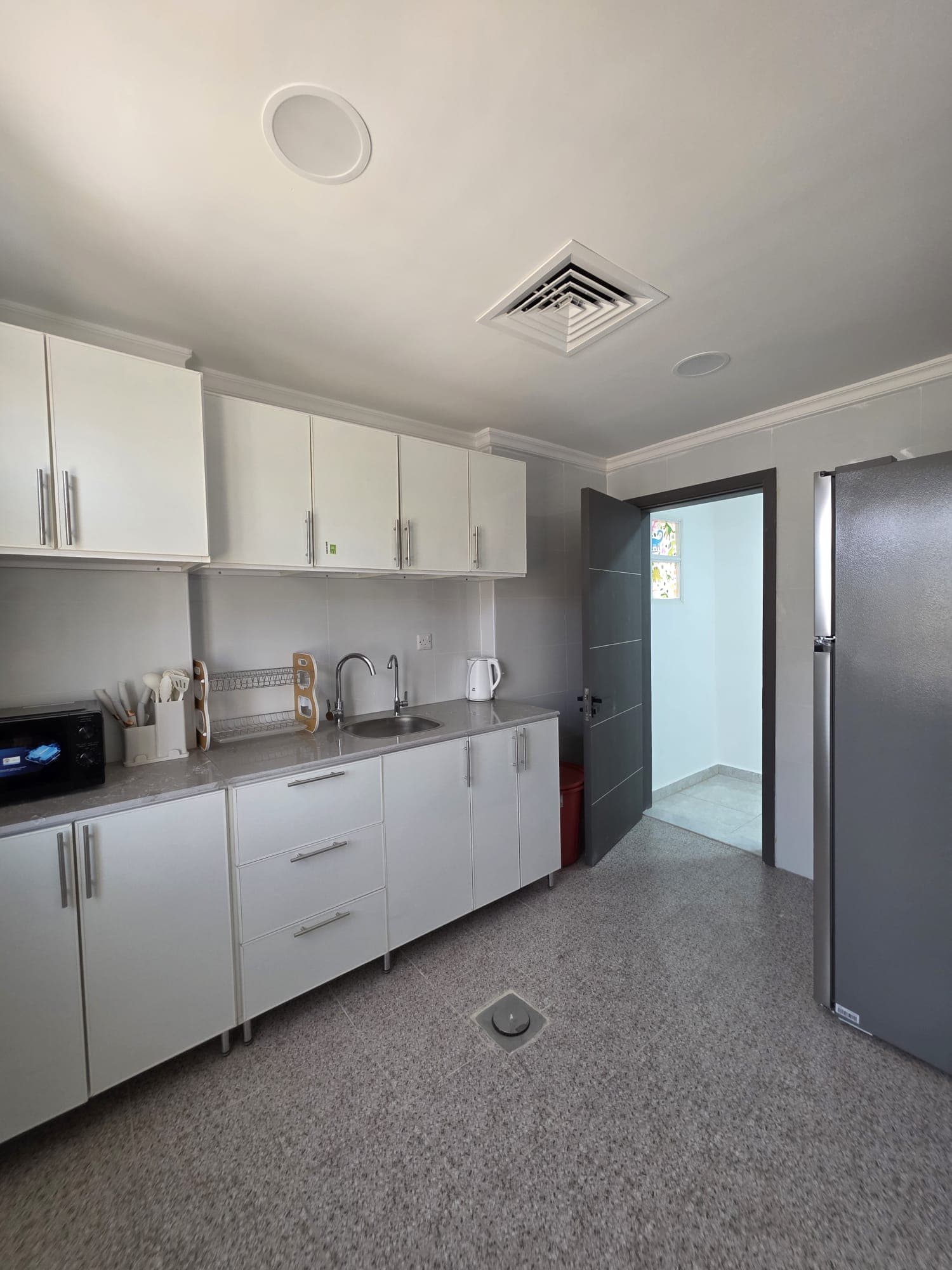 للإيجار شقة فى المنقف