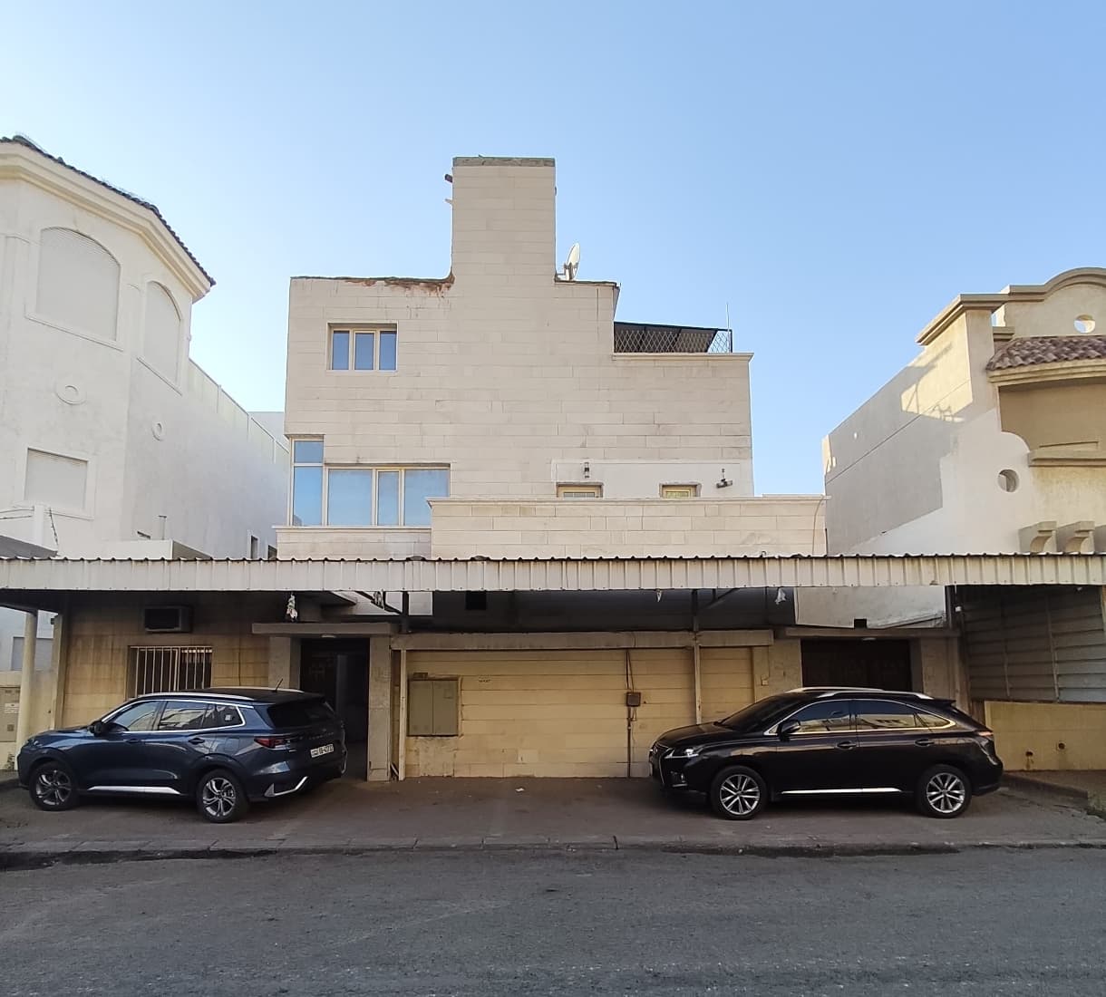 للبيع بيت قديم فى الفيحاء دوربن ونصف