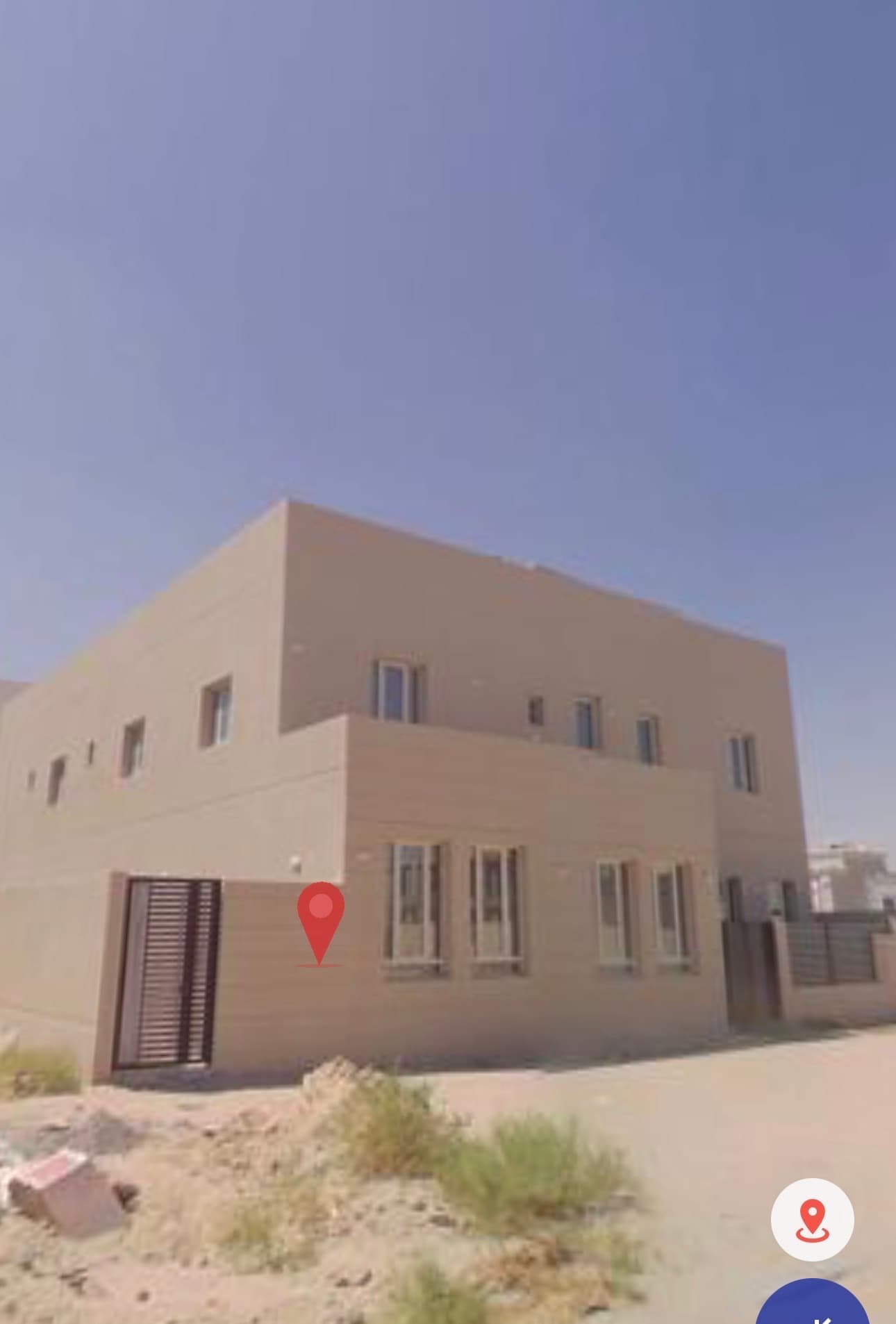 للايجار فيلا فى الوفره اول ساكن