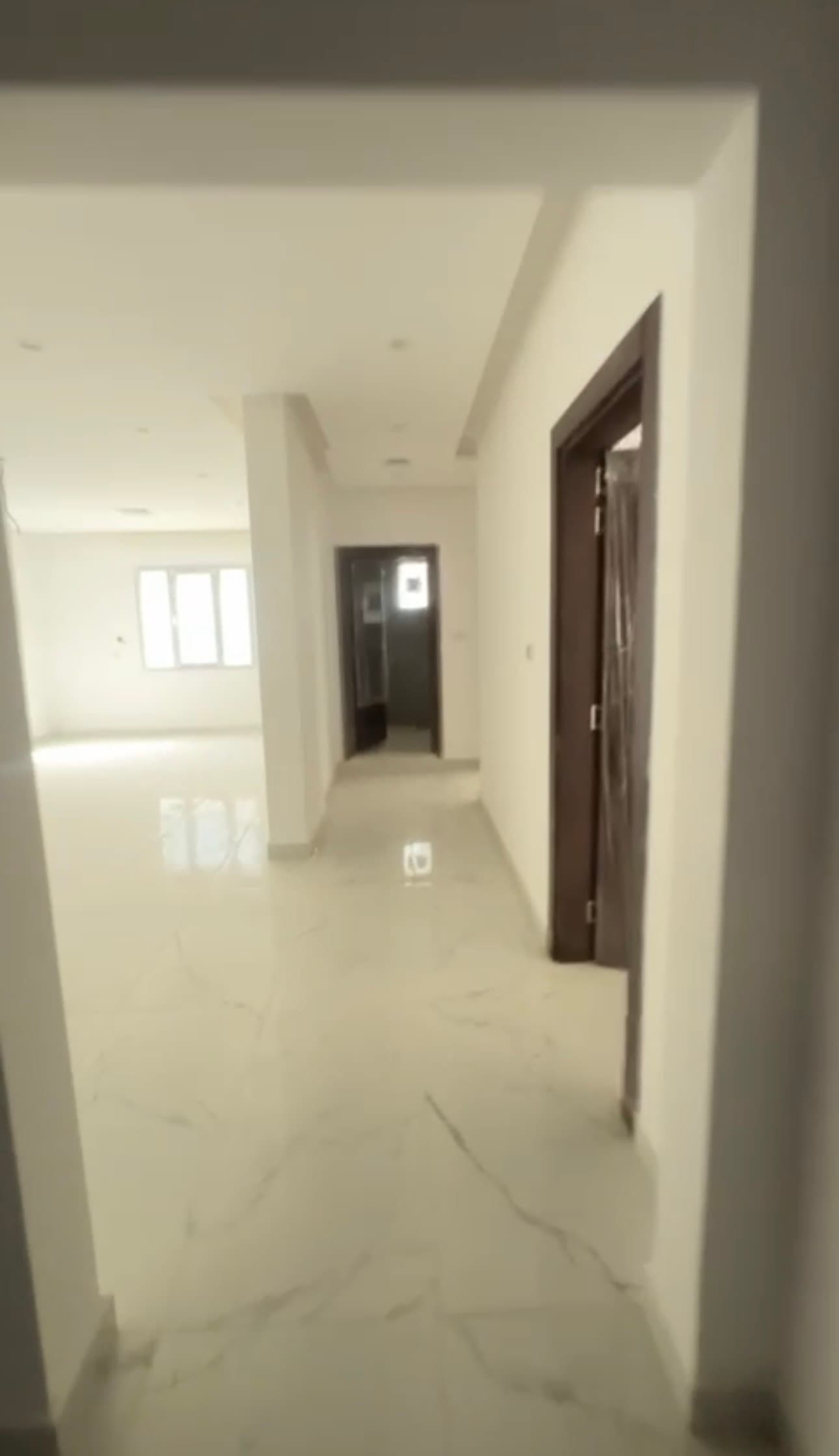 للايجار فيلا فى الوفره اول ساكن