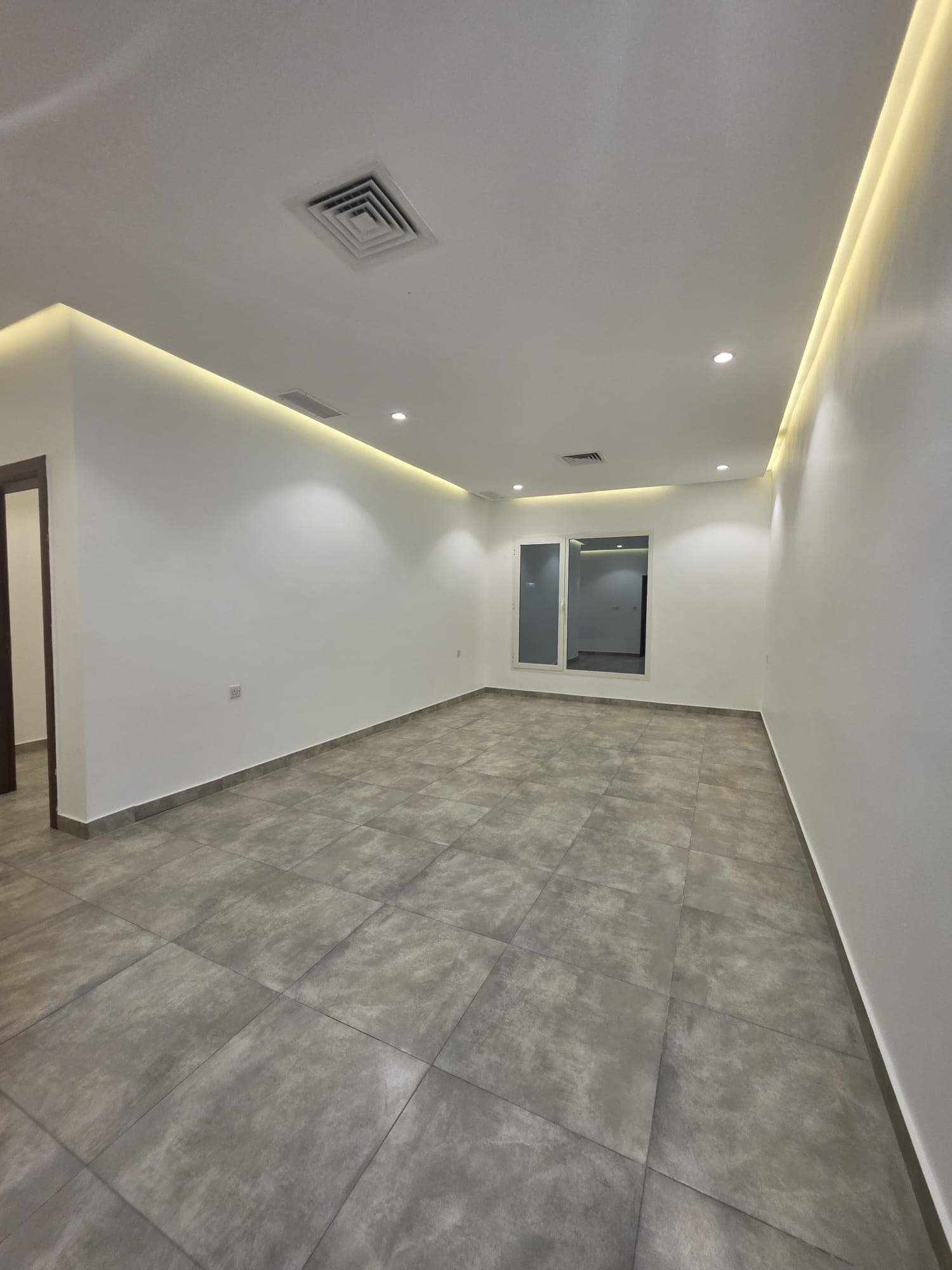 للايجار شقة ديلوكس فى سلوي