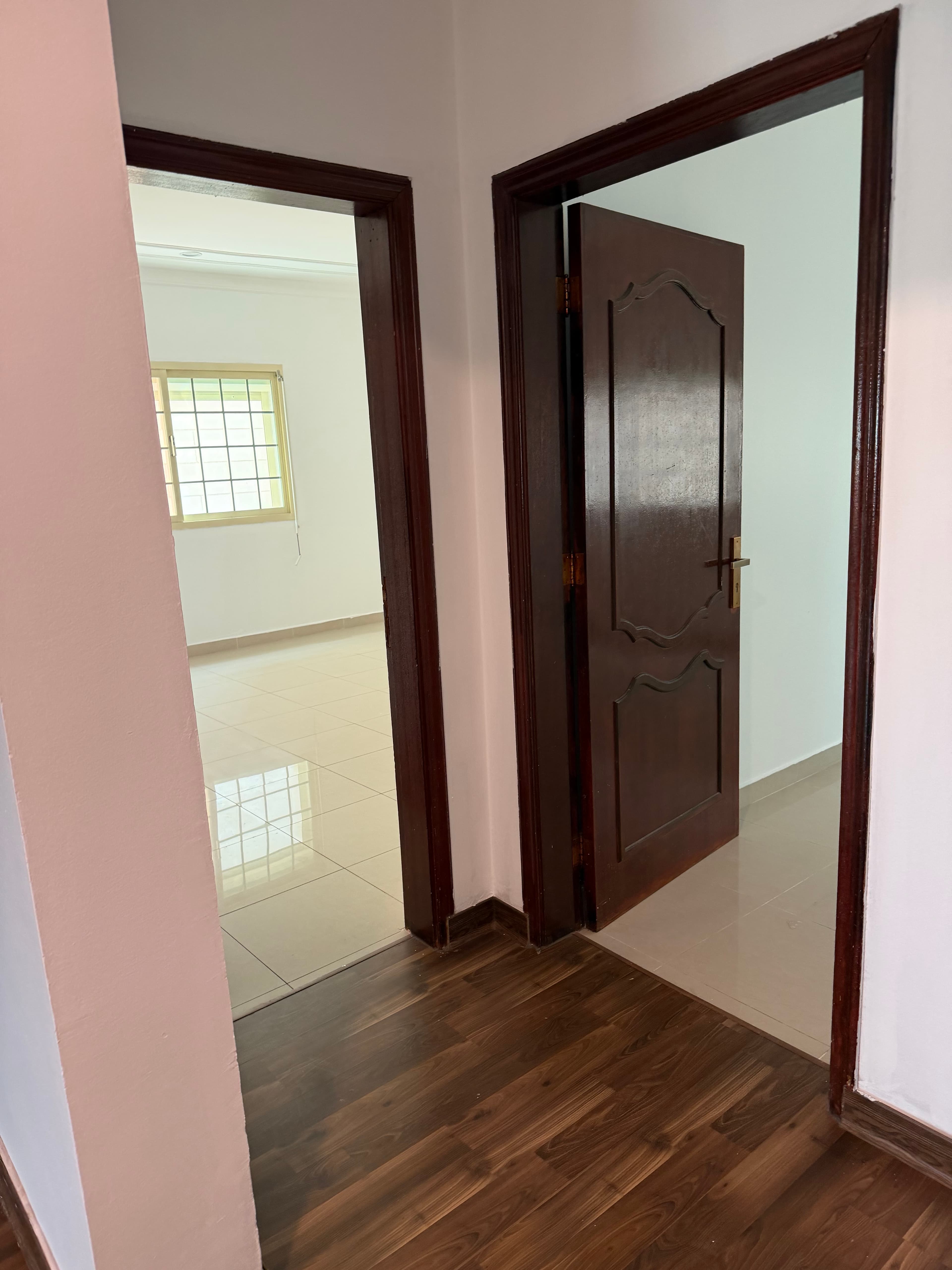 للإيجار دور بالقرين ثلاث غرف