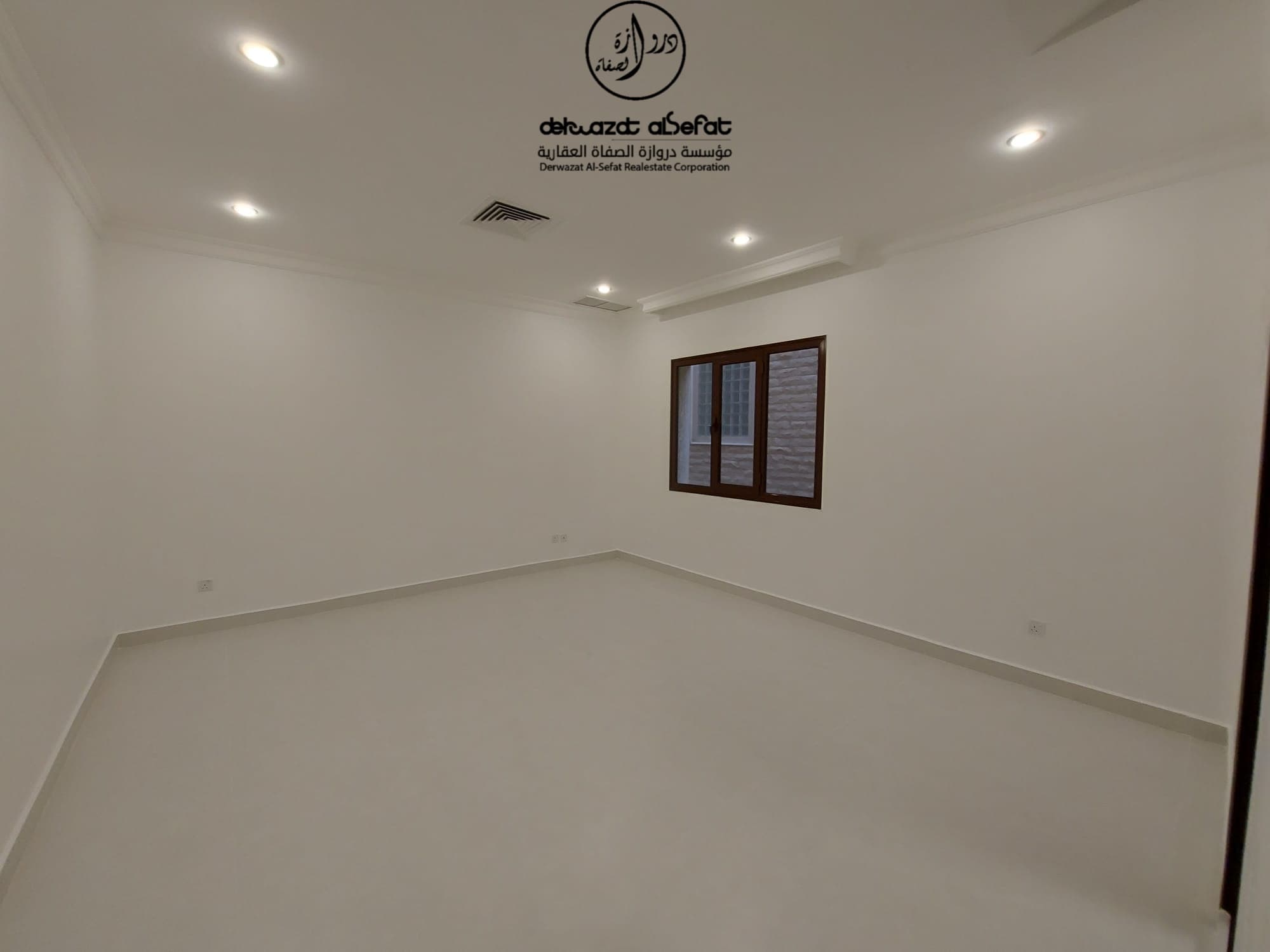 للايجار شقة فى الزهراء قطعة 6