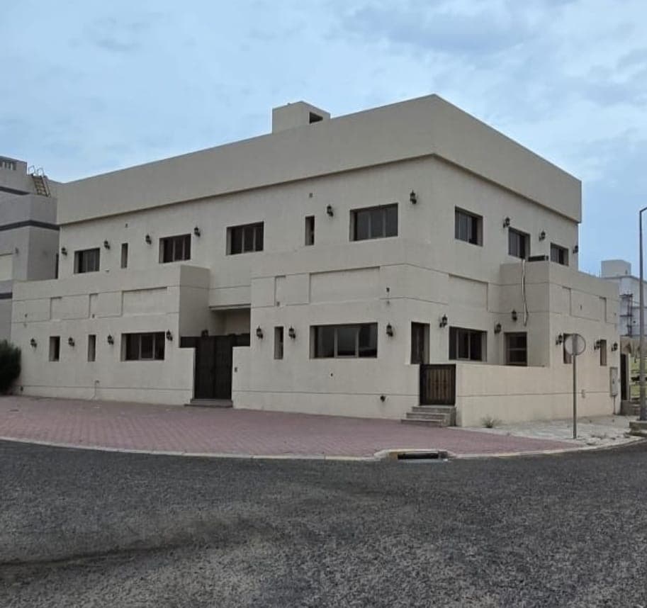 بيت جديد للبيع فى الخيران السكنى