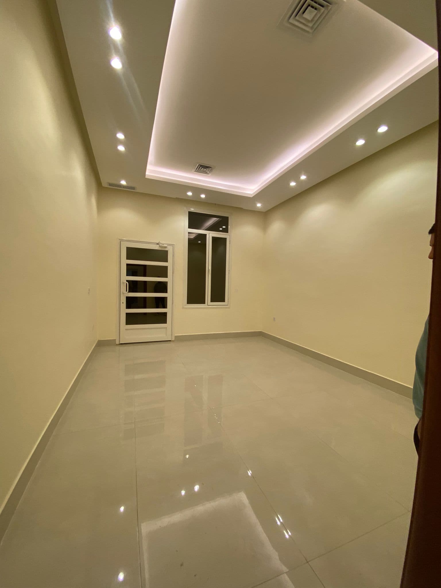 للايجار شقه ارضيه فى الصليبيخات