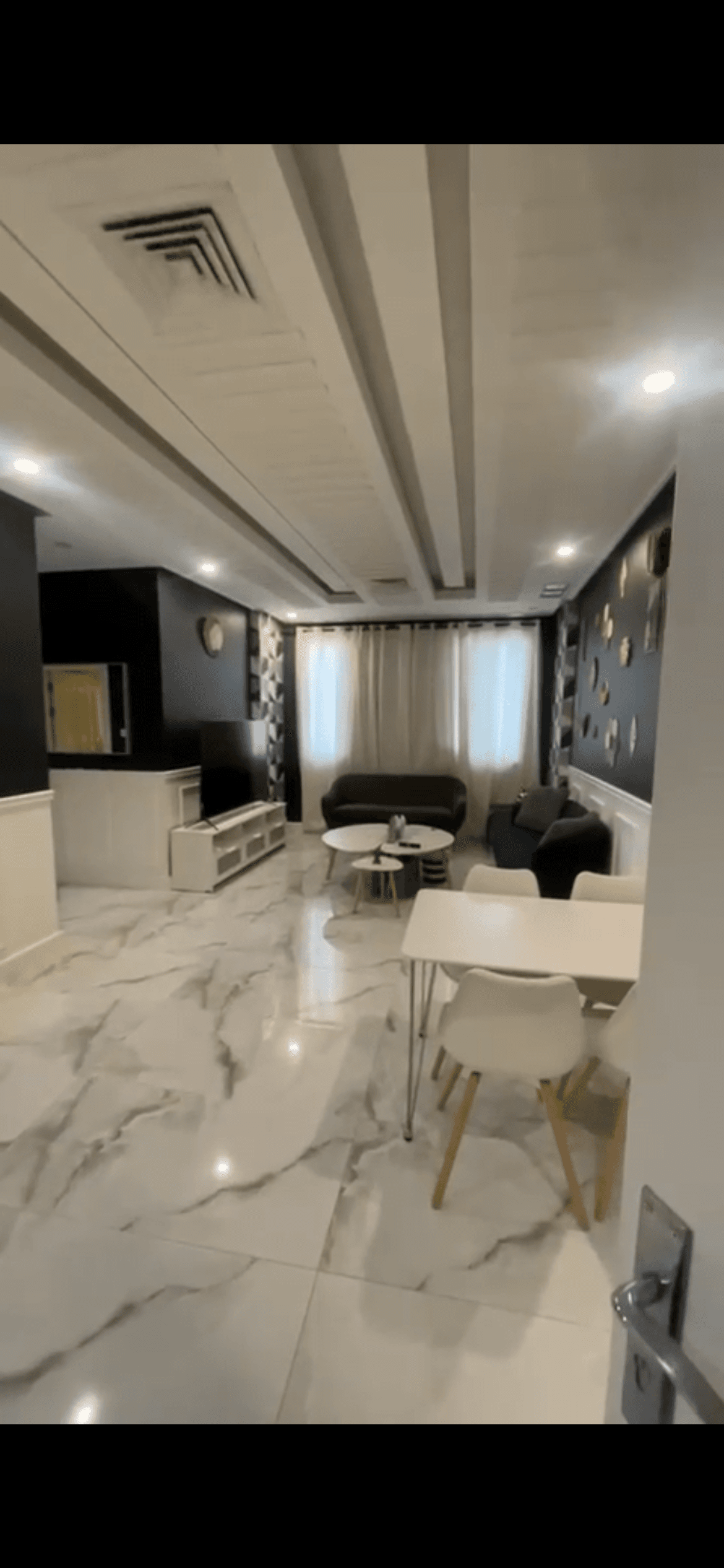 للإيجار شقة فى صباح السالم قطعه 1