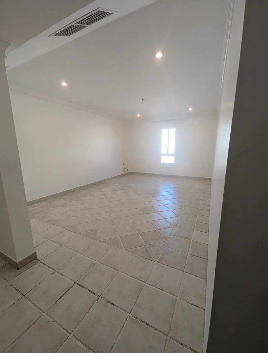 للايجار شقة في حطين