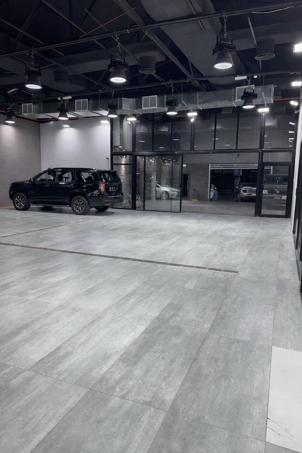 للبيع مركز تلميع و وقاية سيارات