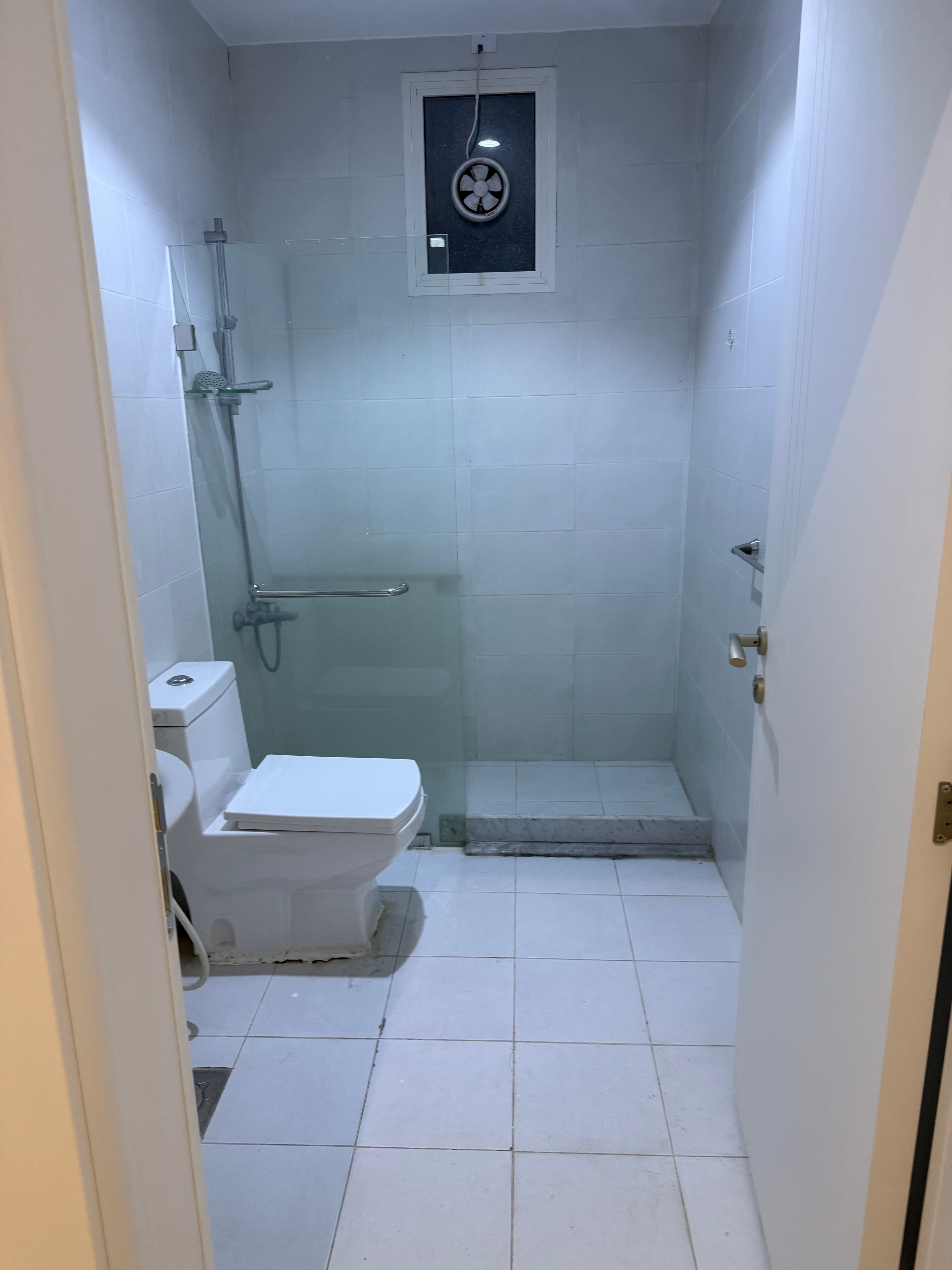 شقة للإيجار فى ابو فطيره