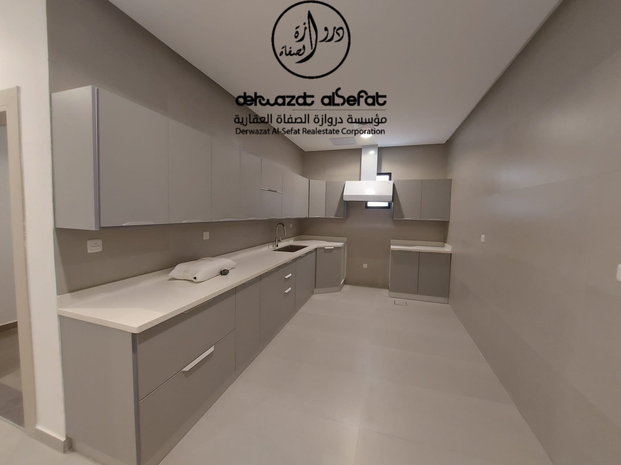 للإيجار دور أول فى المطلاع قطعة 3