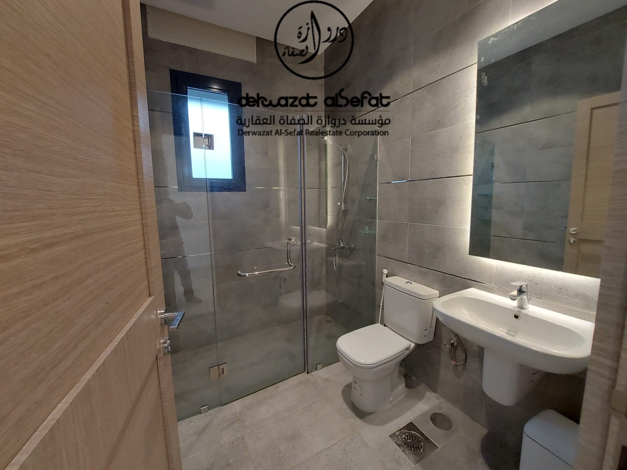 شقة للإيجار فى سلوى الدور الأرضى