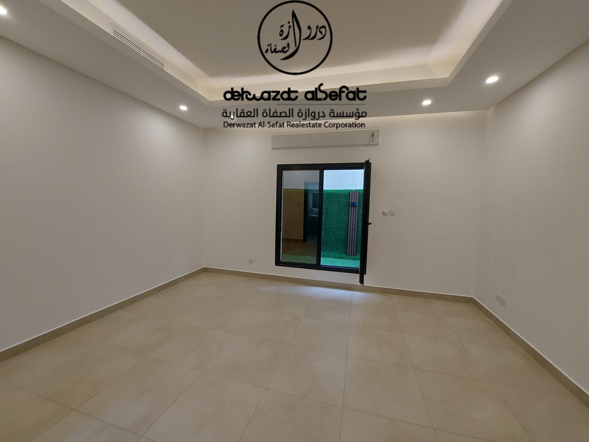 شقة أرضية للإيجار فى الشهداء