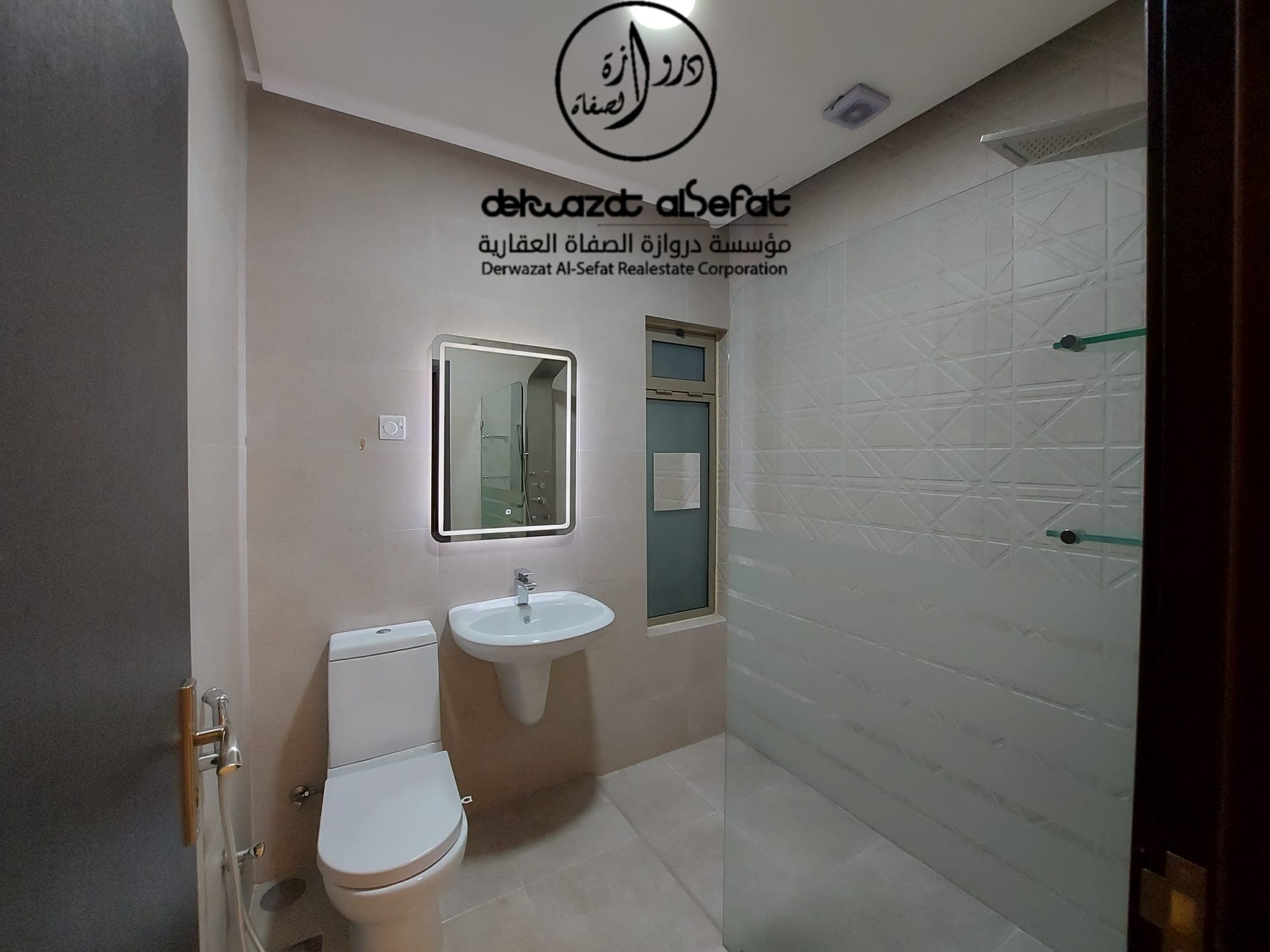 شقة أرضية للإيجار فى الشهداء