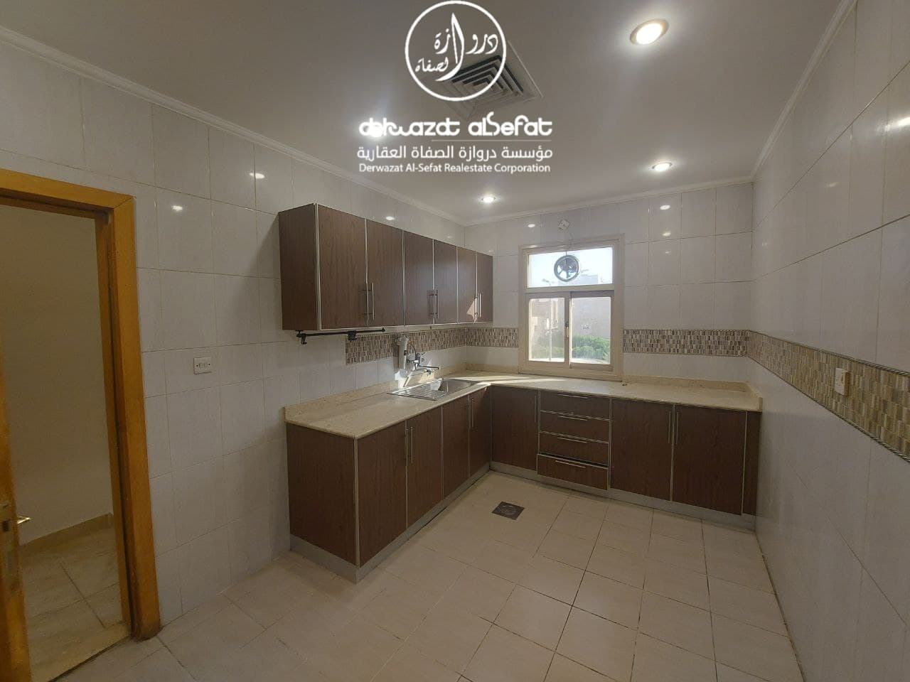 للإيجار دور ثانى فى بيان 6 غرف