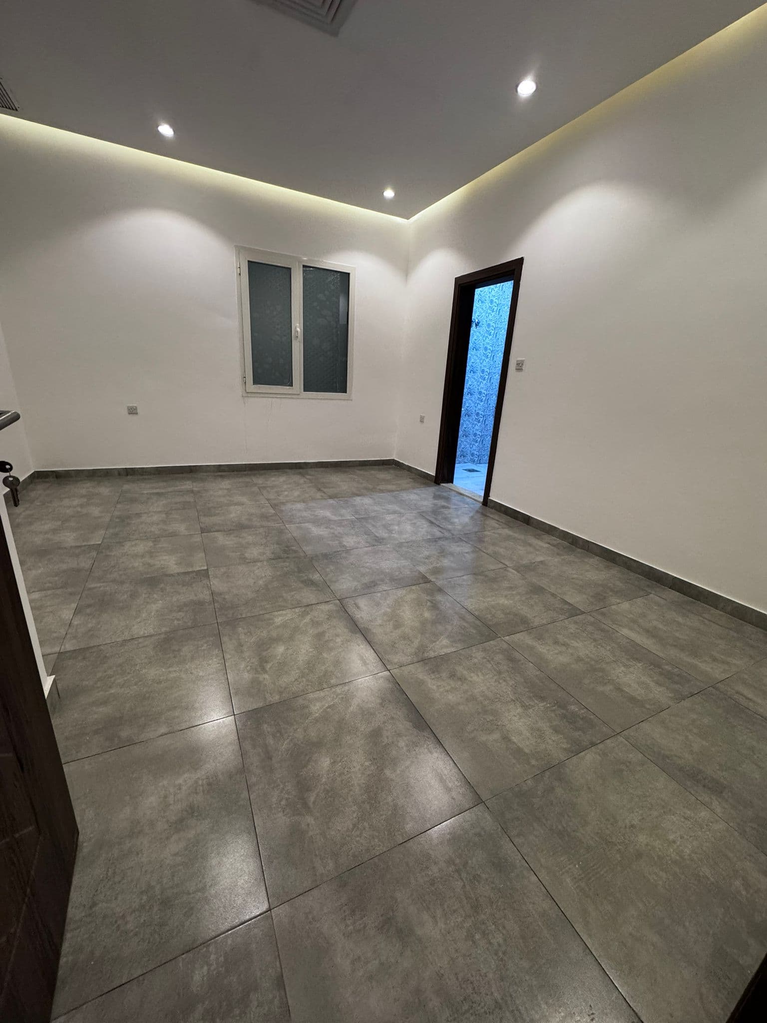 للإيجار شقة فى منطقة سلوي