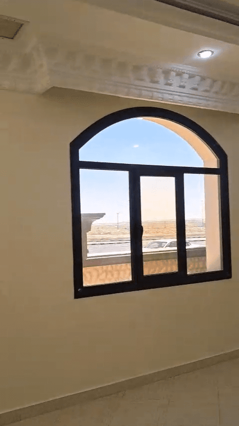 للإيجار بيت كامل فى عبدالله المبارك