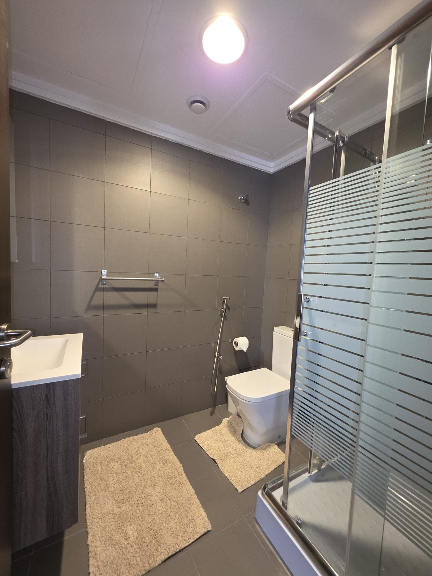 للإيجار شقة مفروشة فى بنيد القار