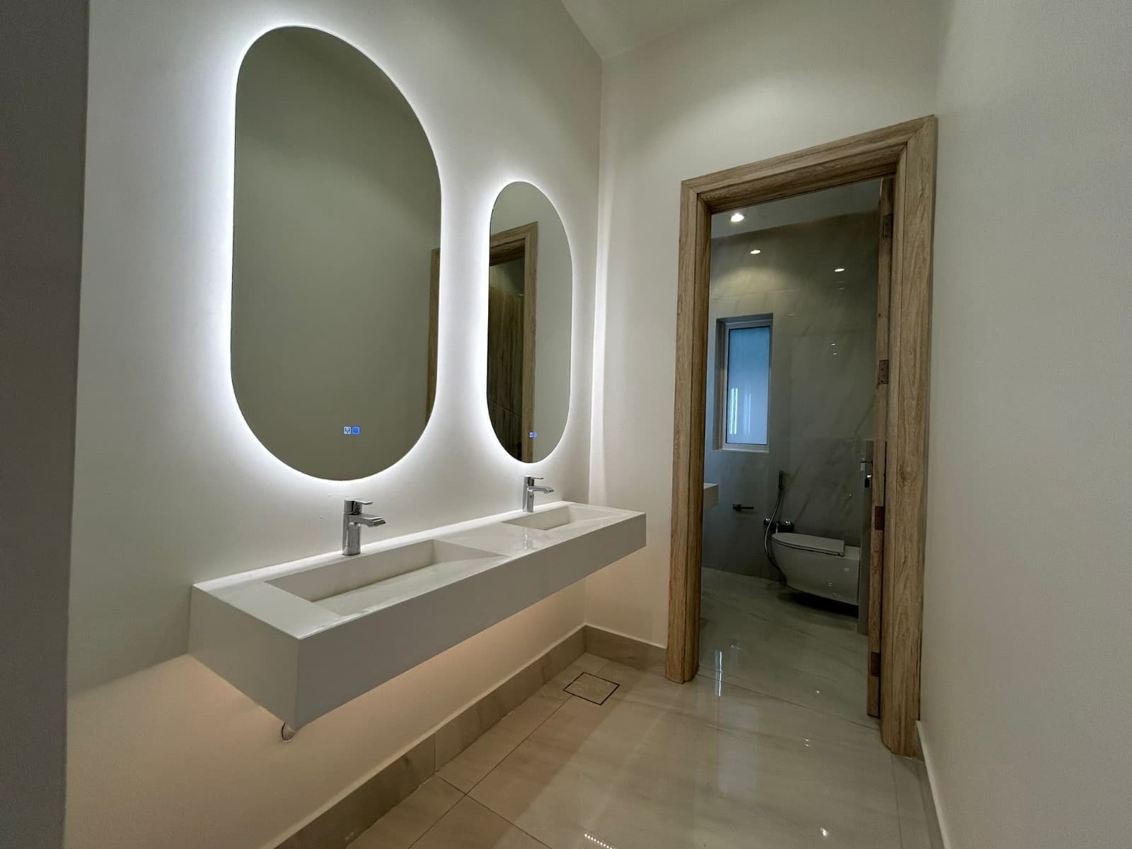 للإيجار فيلا فى منطقة الصديق