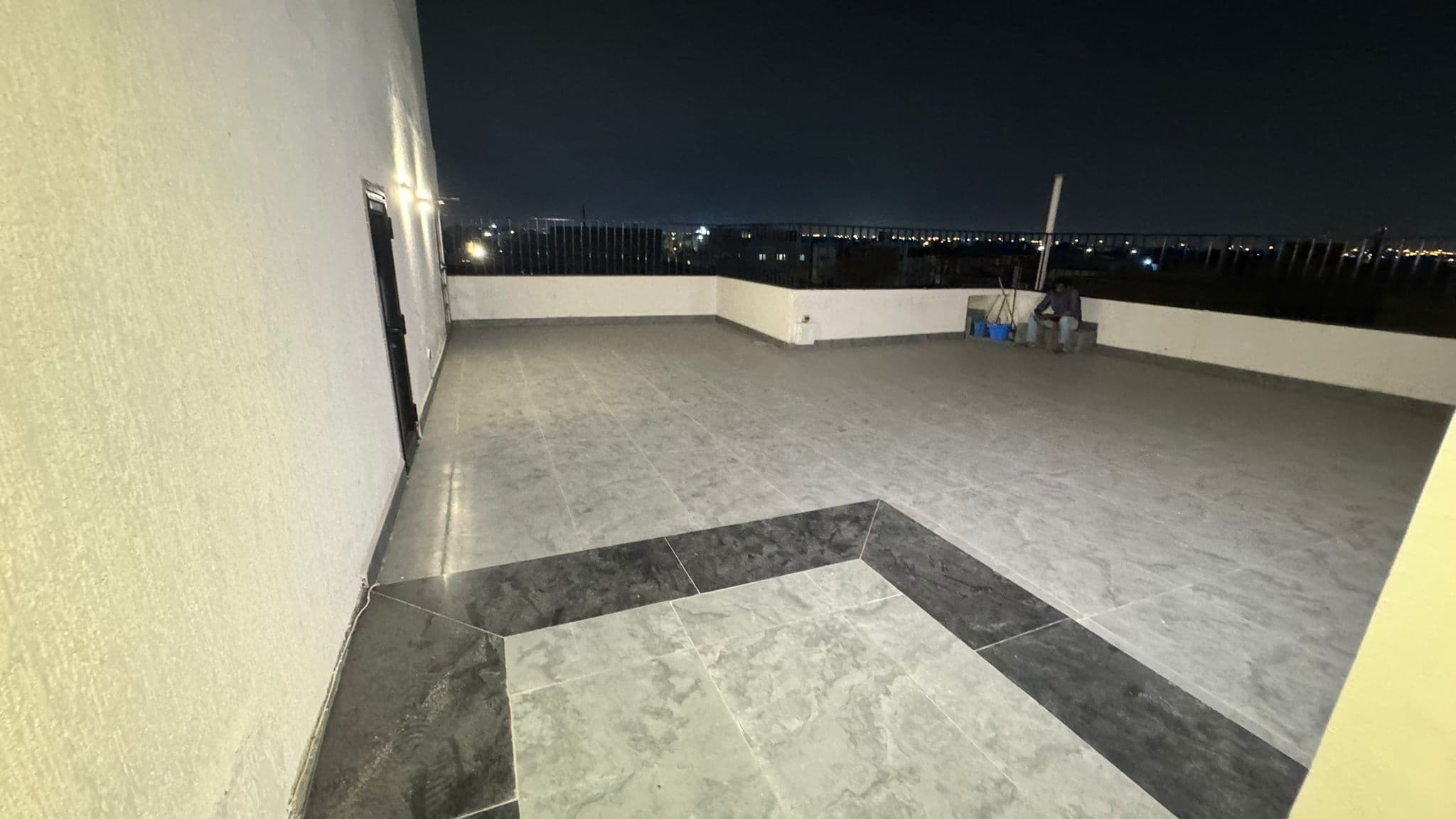 للايجار دور كامل فى الرميثية