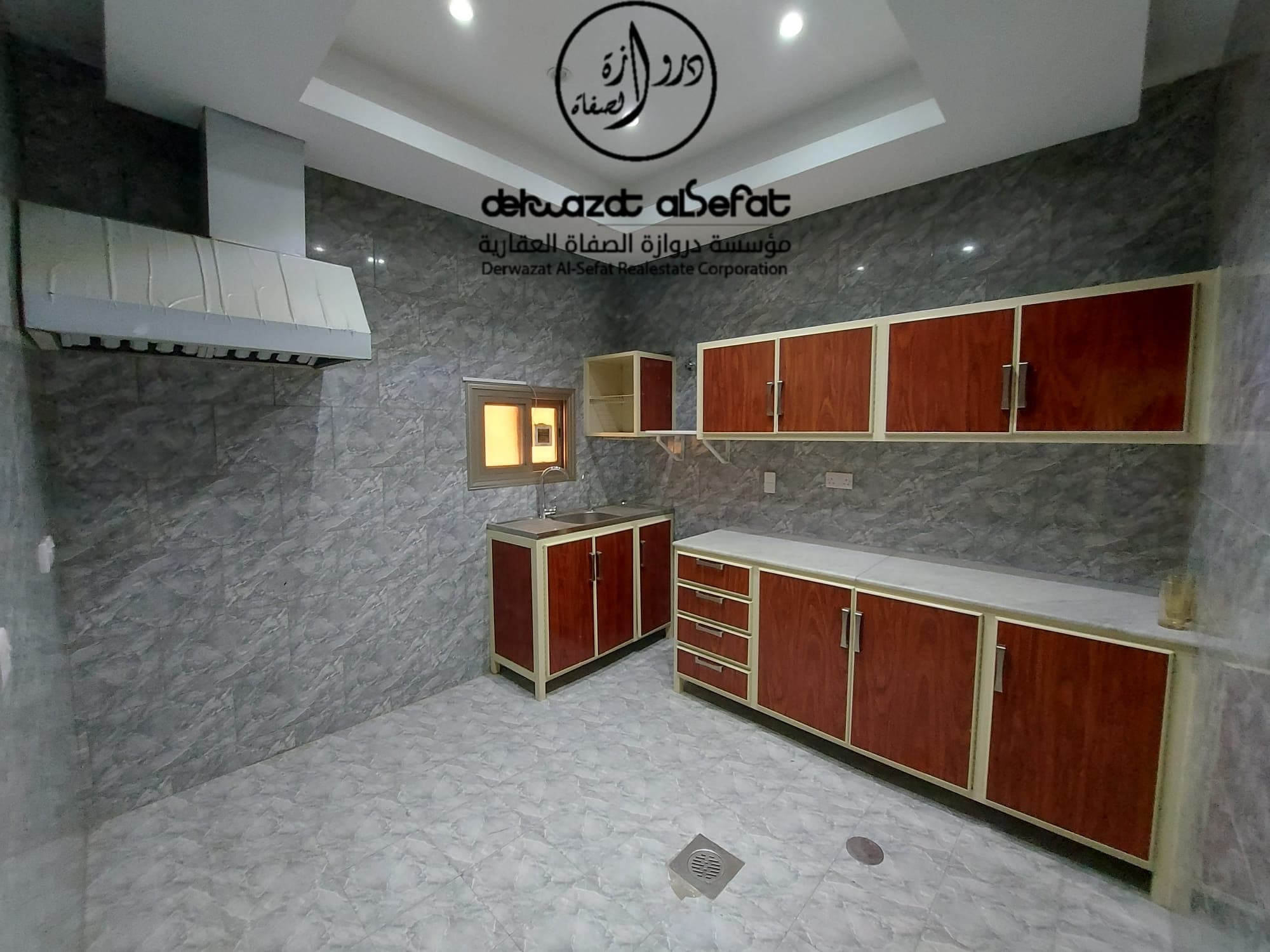 شقة للإيجار فى الدور الأول بالسلام