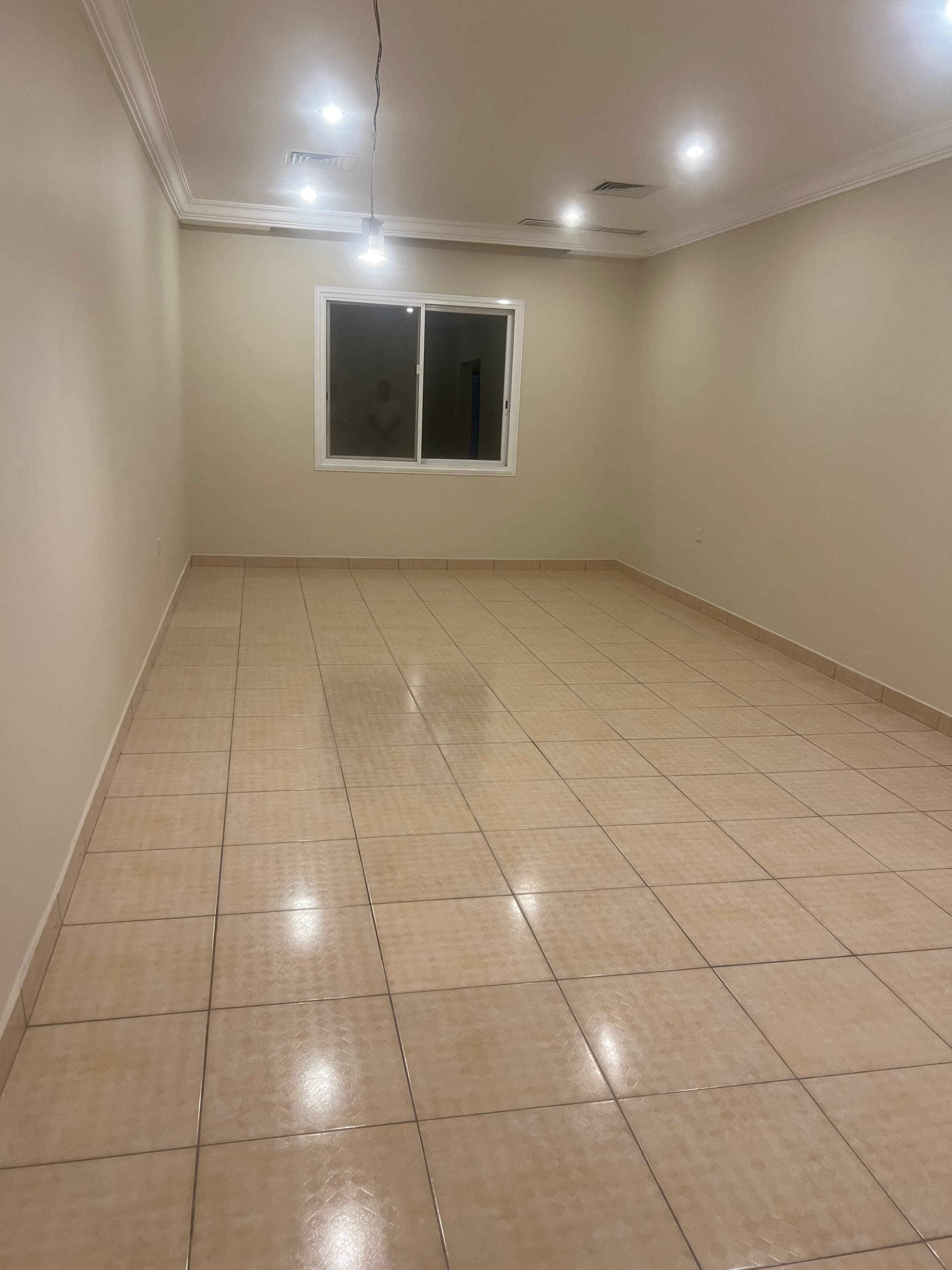 للايجار شقة فى منطقة حطين