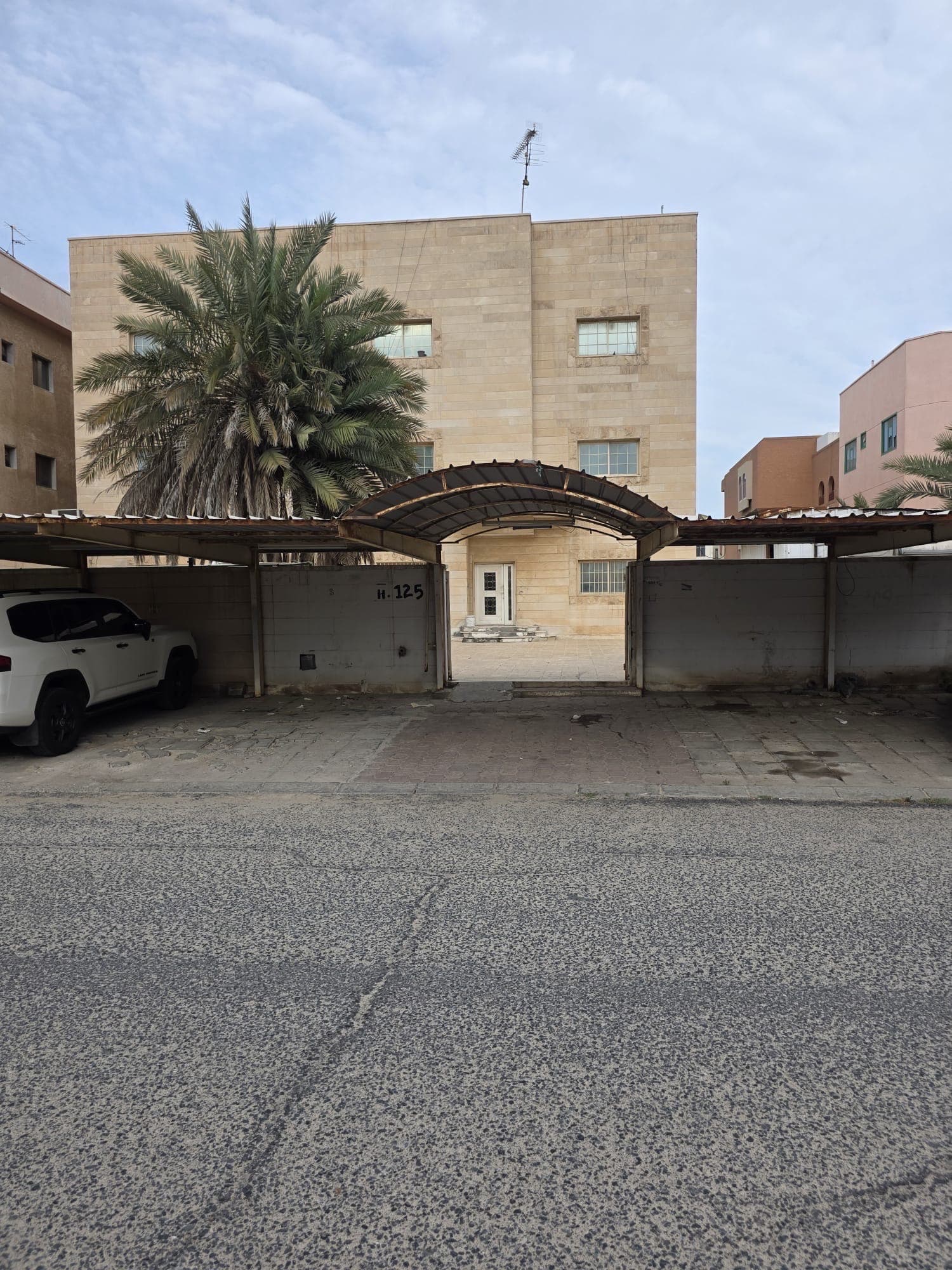 بيت للبيع فى سلوى قطعه 4