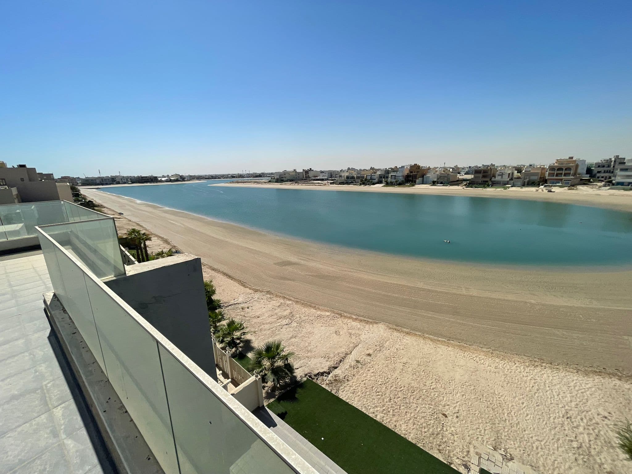 شاليه للبيع فى صباح الاحمد البحرية الثالثة