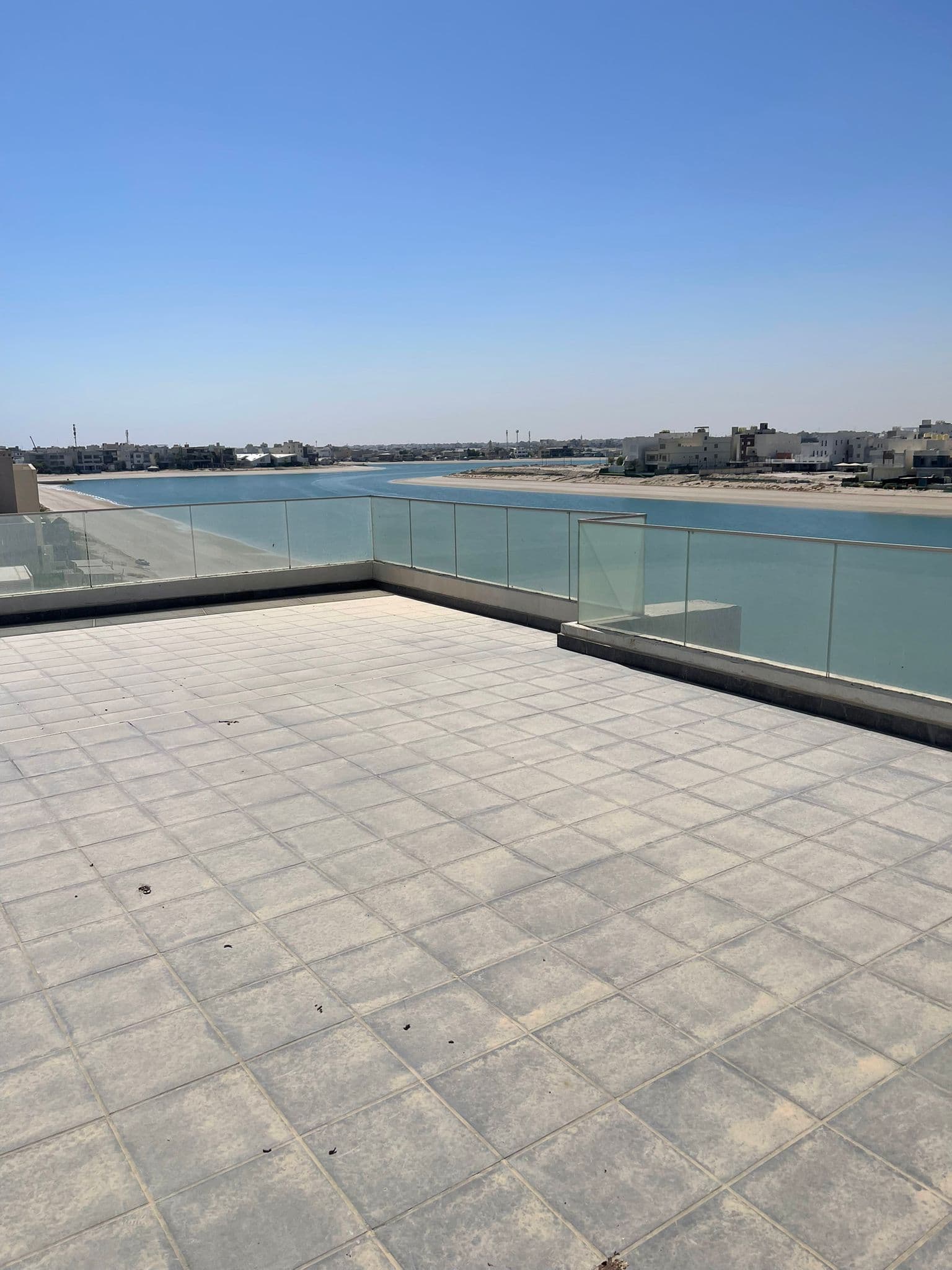 شاليه للبيع فى صباح الاحمد البحرية الثالثة