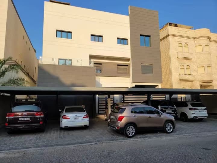 للبيع فيلتين فى مشرف قطعة 6