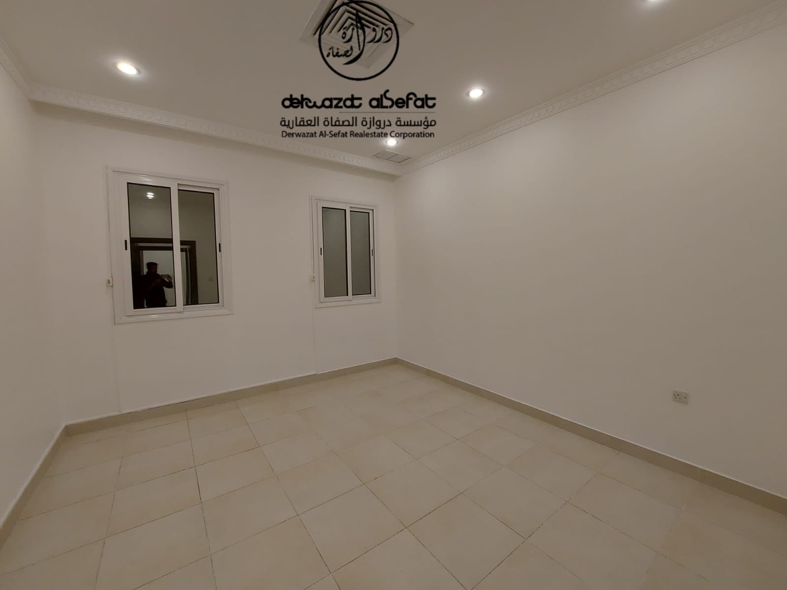 للإيجار دور ثاني فى الزهراء قطعة 1