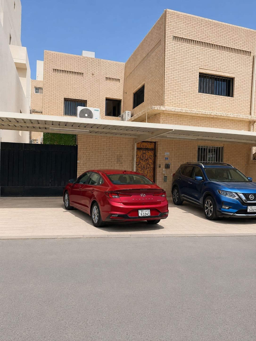 للبيع بيت حكومة فى منطقة بيان