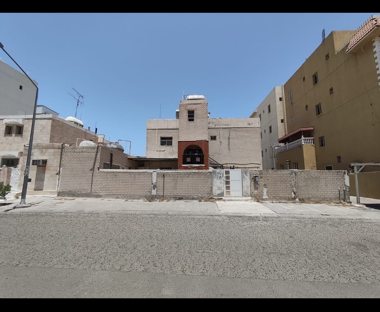 للبيع بيت فى بيان بطن وظهر ونافذ