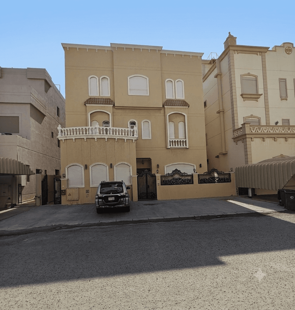 للبيع فيلا فى جابر الأحمد سكن المالك