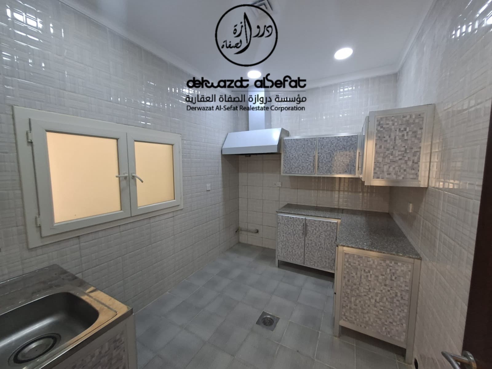 للايجار شقه فى مشرف قطعه 5