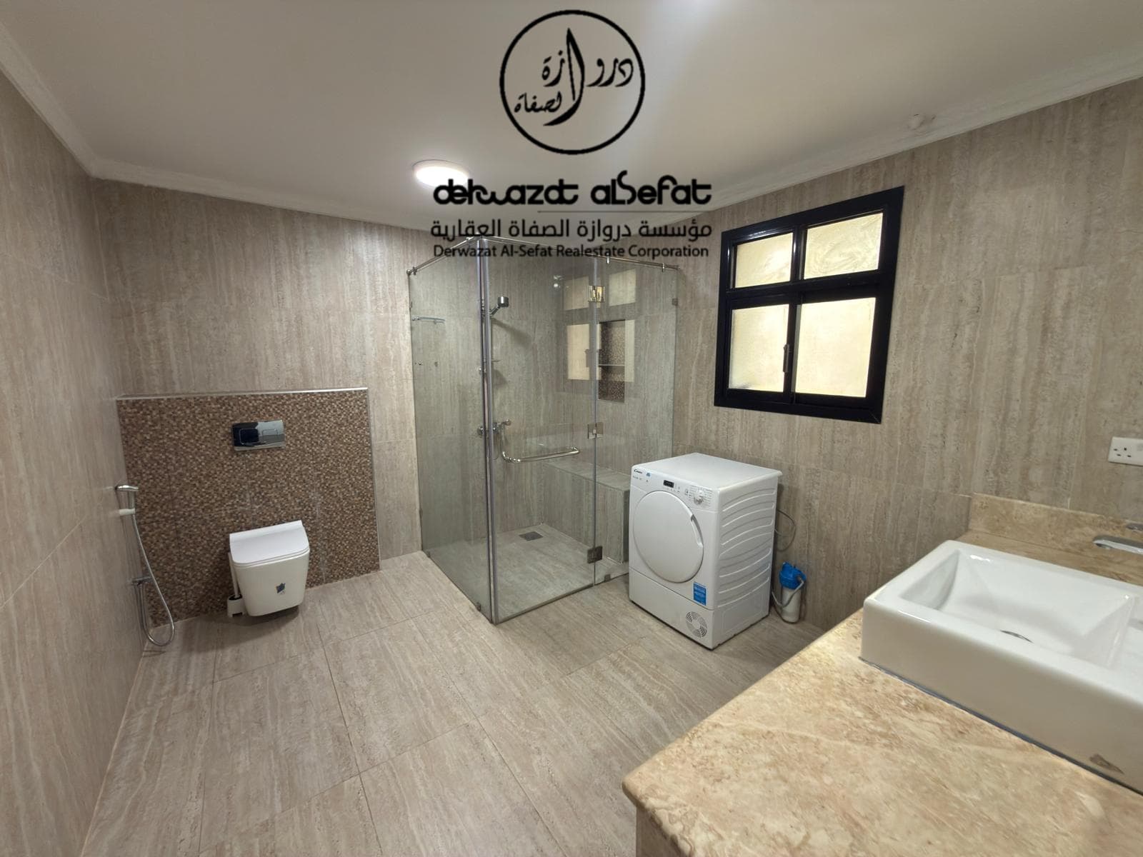 للايجار دور أول فى الجابريه قطعه 5