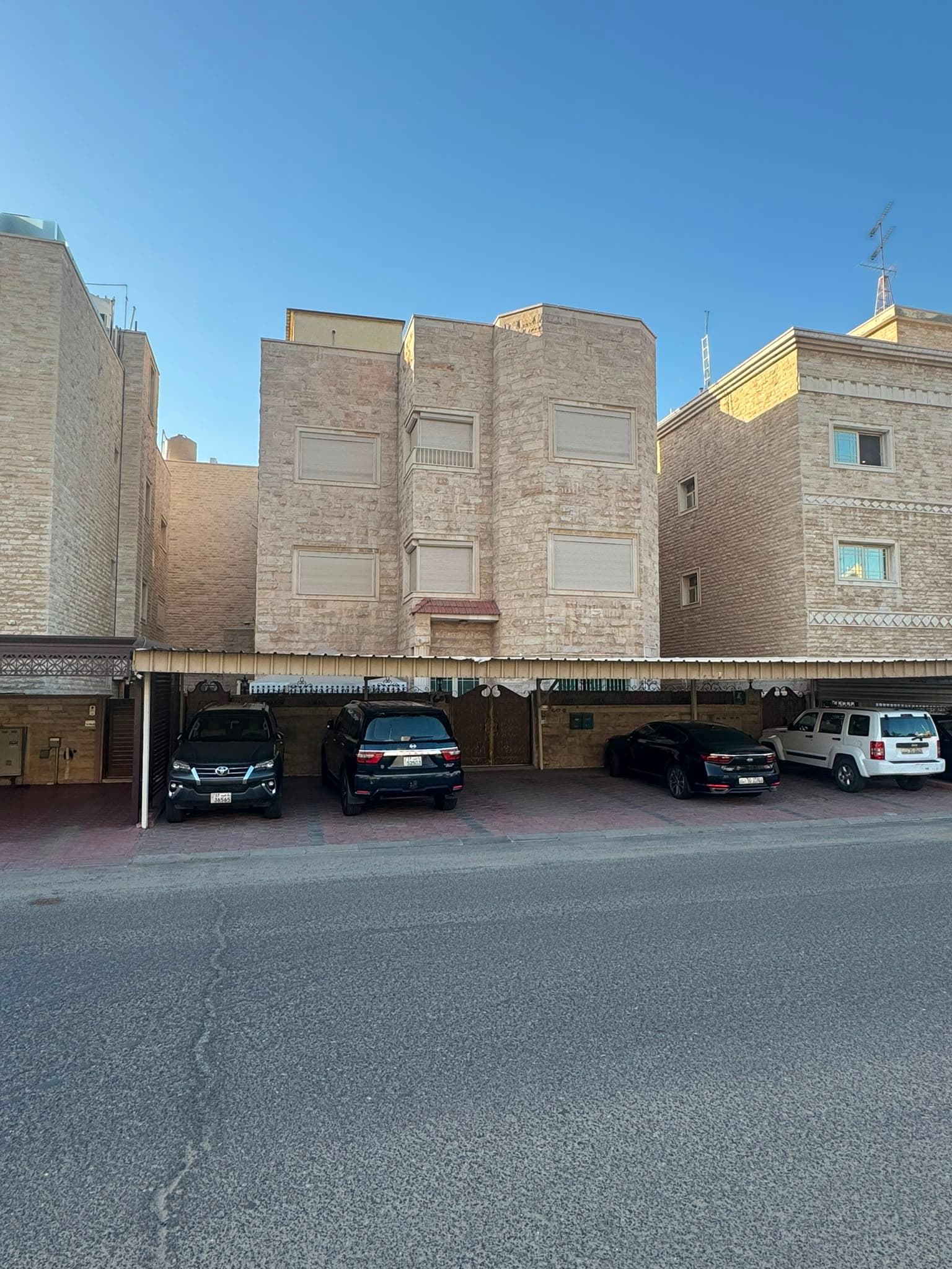 للبيع فيلا فى سلوى سكن المالك