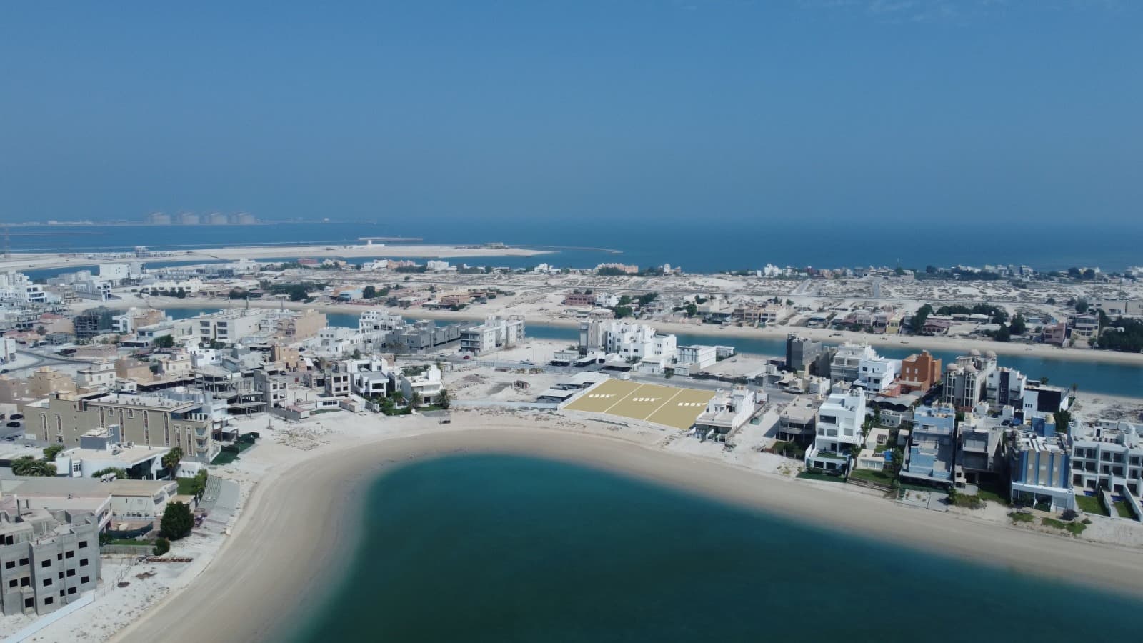 ثلاث أراضى للبيع فى البحرية