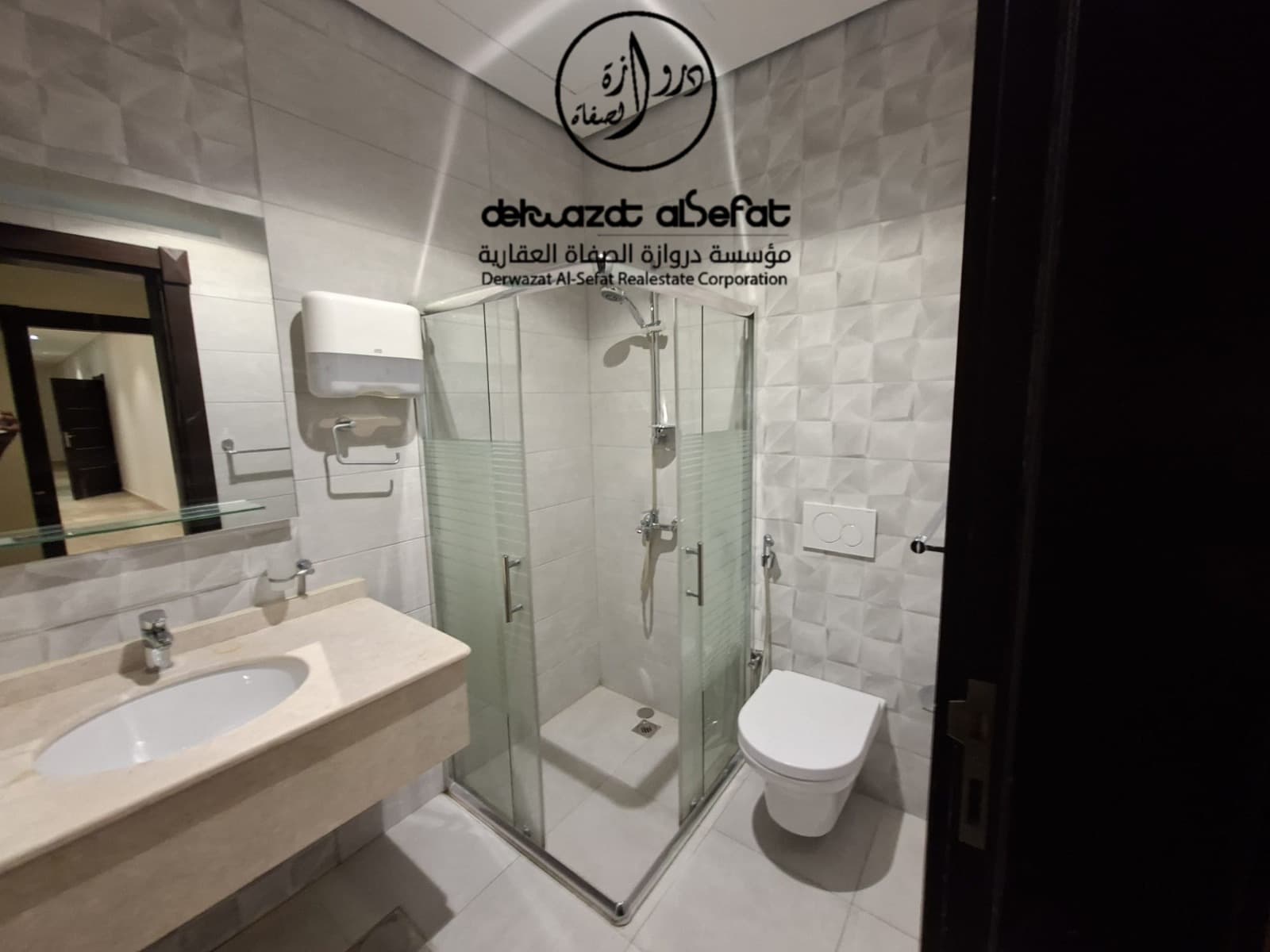 للإيجار دور أول فى النزهة قطعه 1