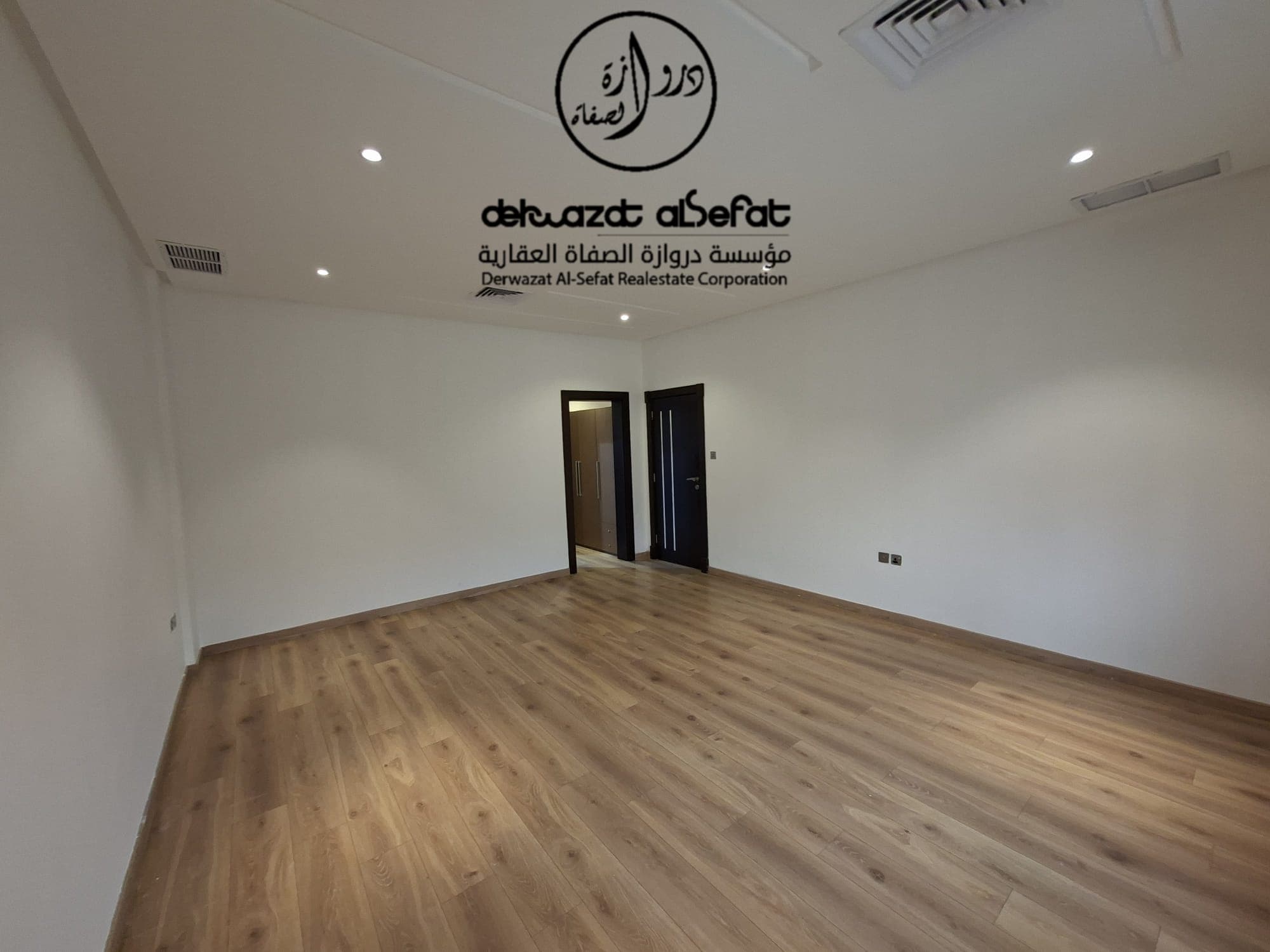 للإيجار دور أول في النزهة قطعه 1