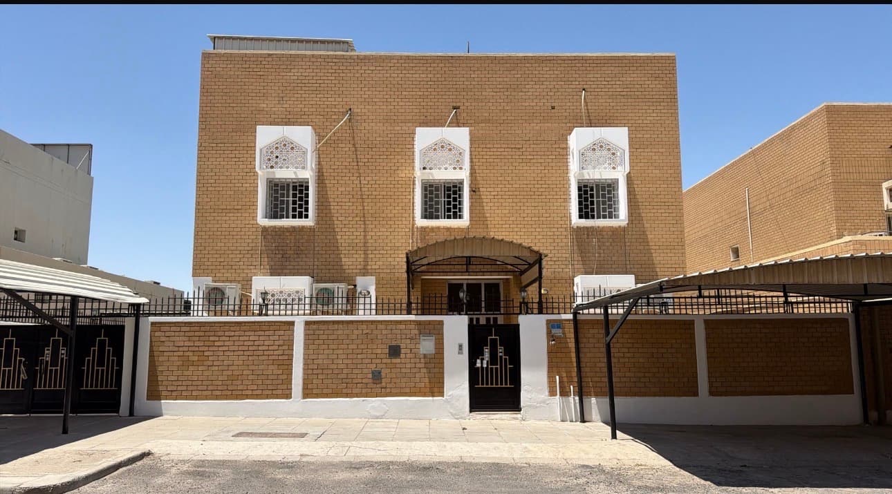 للايجار بيت نظيف فى العدان