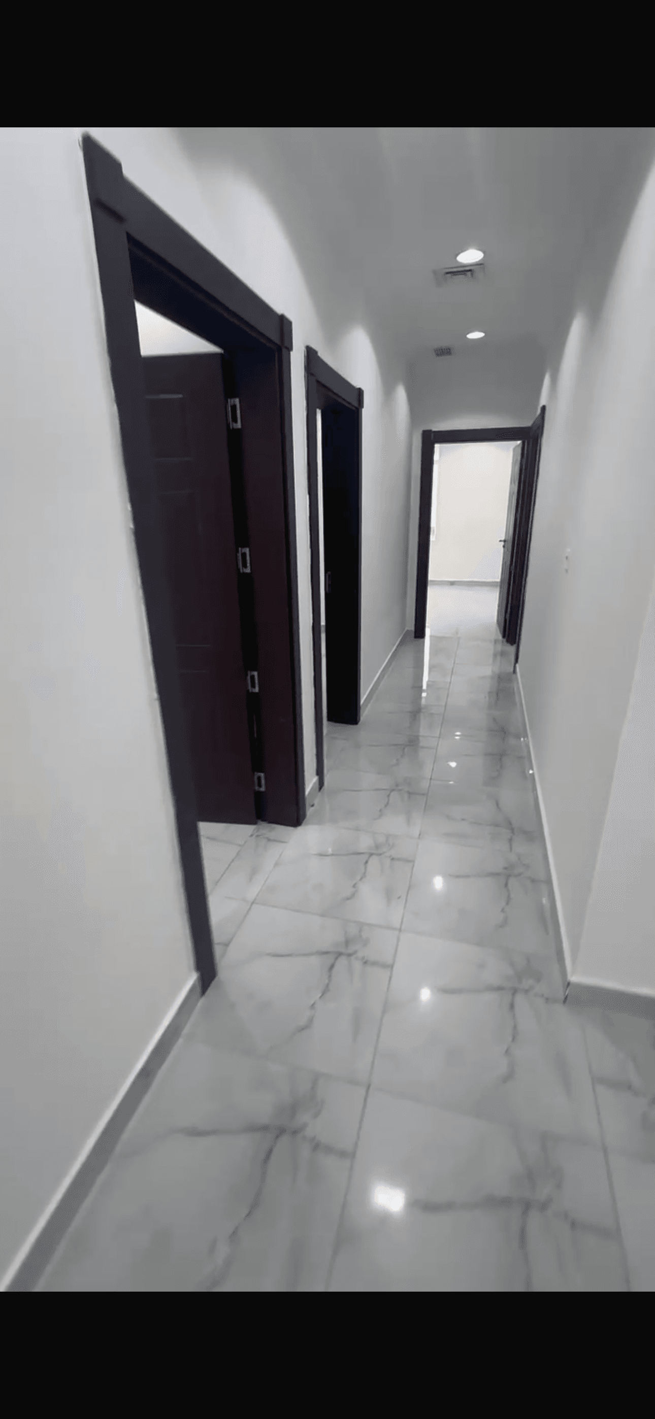 شقة بالدور الاخير للإيجار فى ابوفطيره - صورة 2
