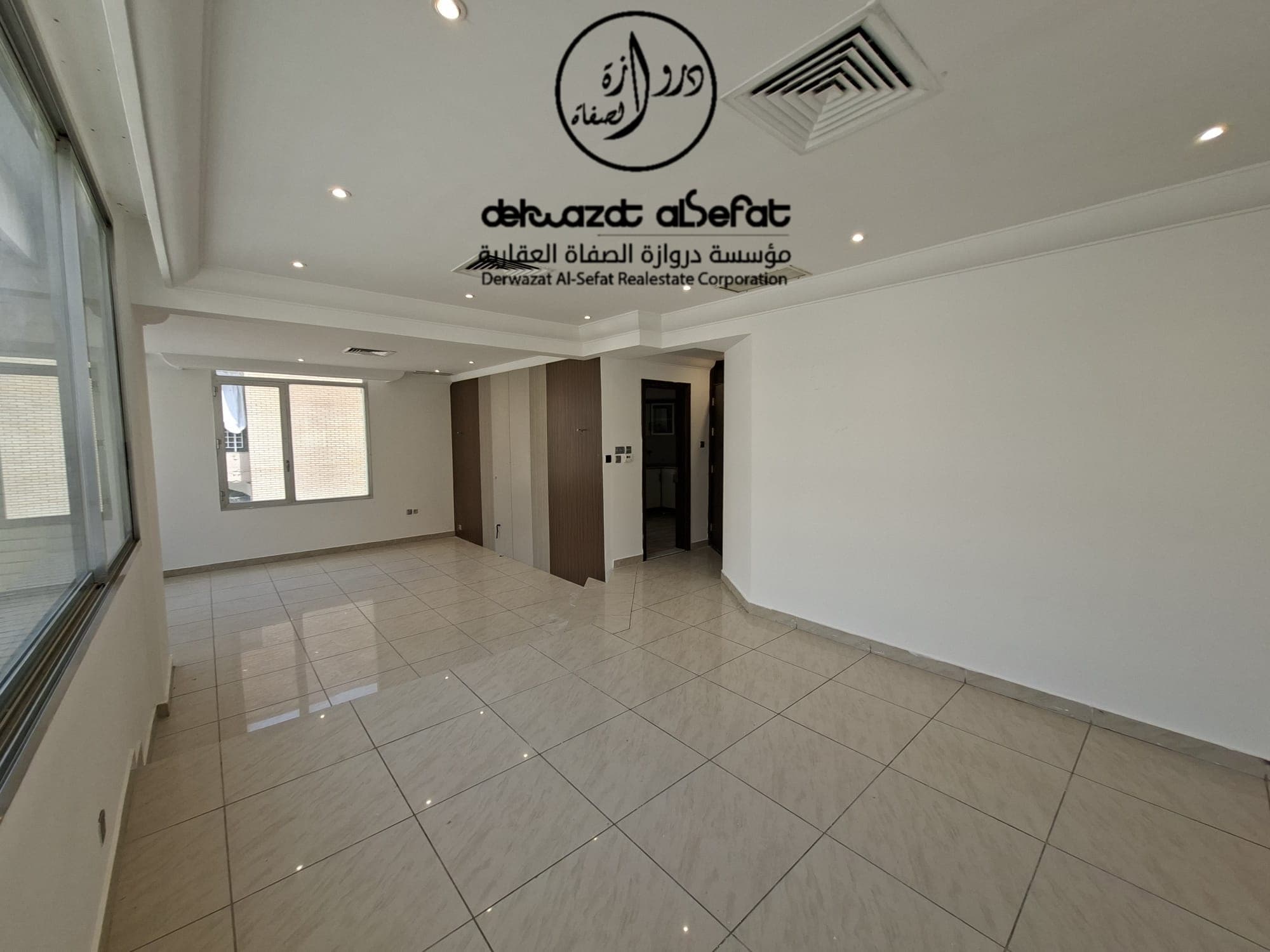 للإيجار شقة بالشعب دور سادس